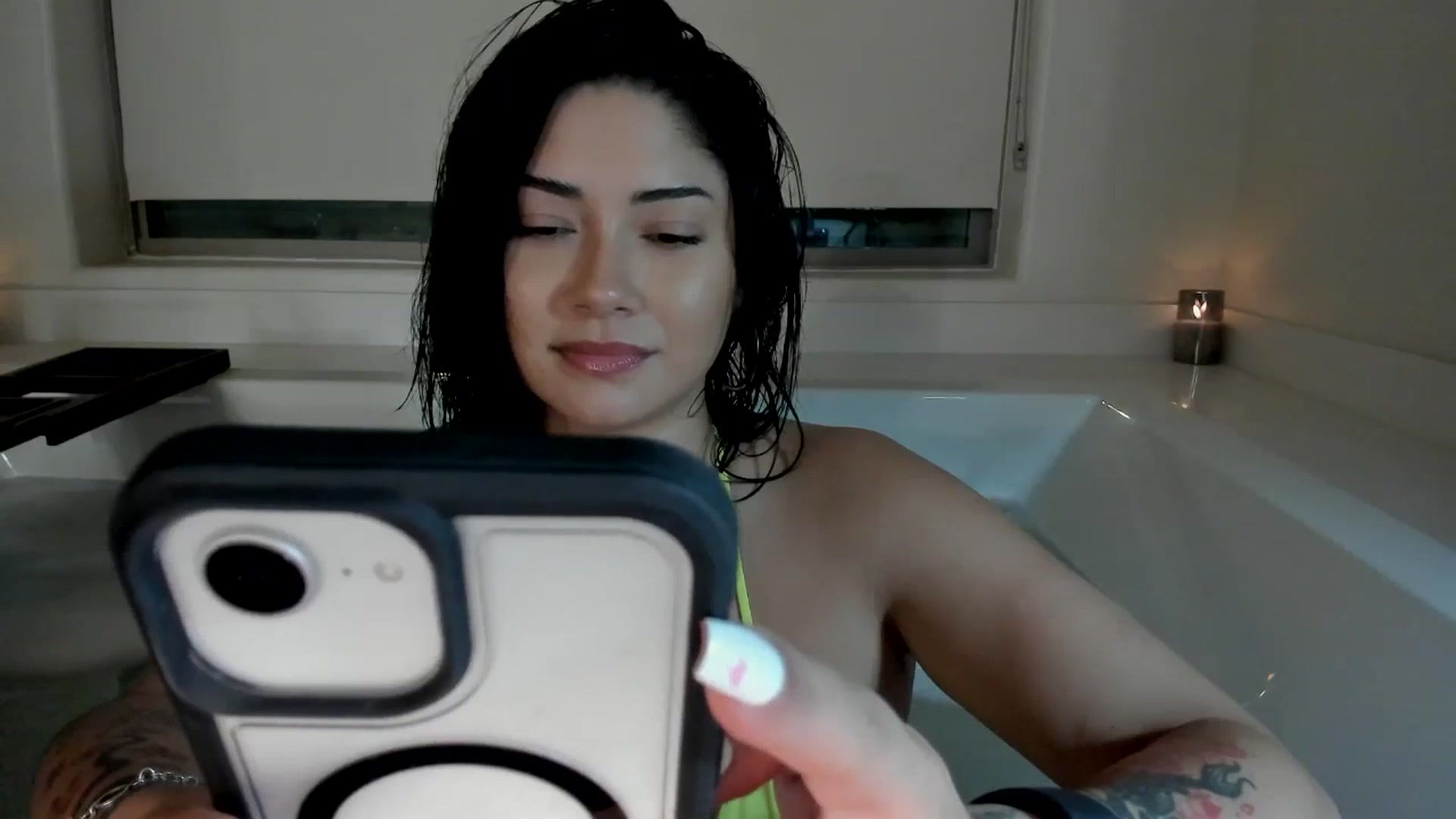 Gallery image thumbnail from YourGoddessLu's myfreecams stream on, 02/18/2026, 05:36 image 10 of 20