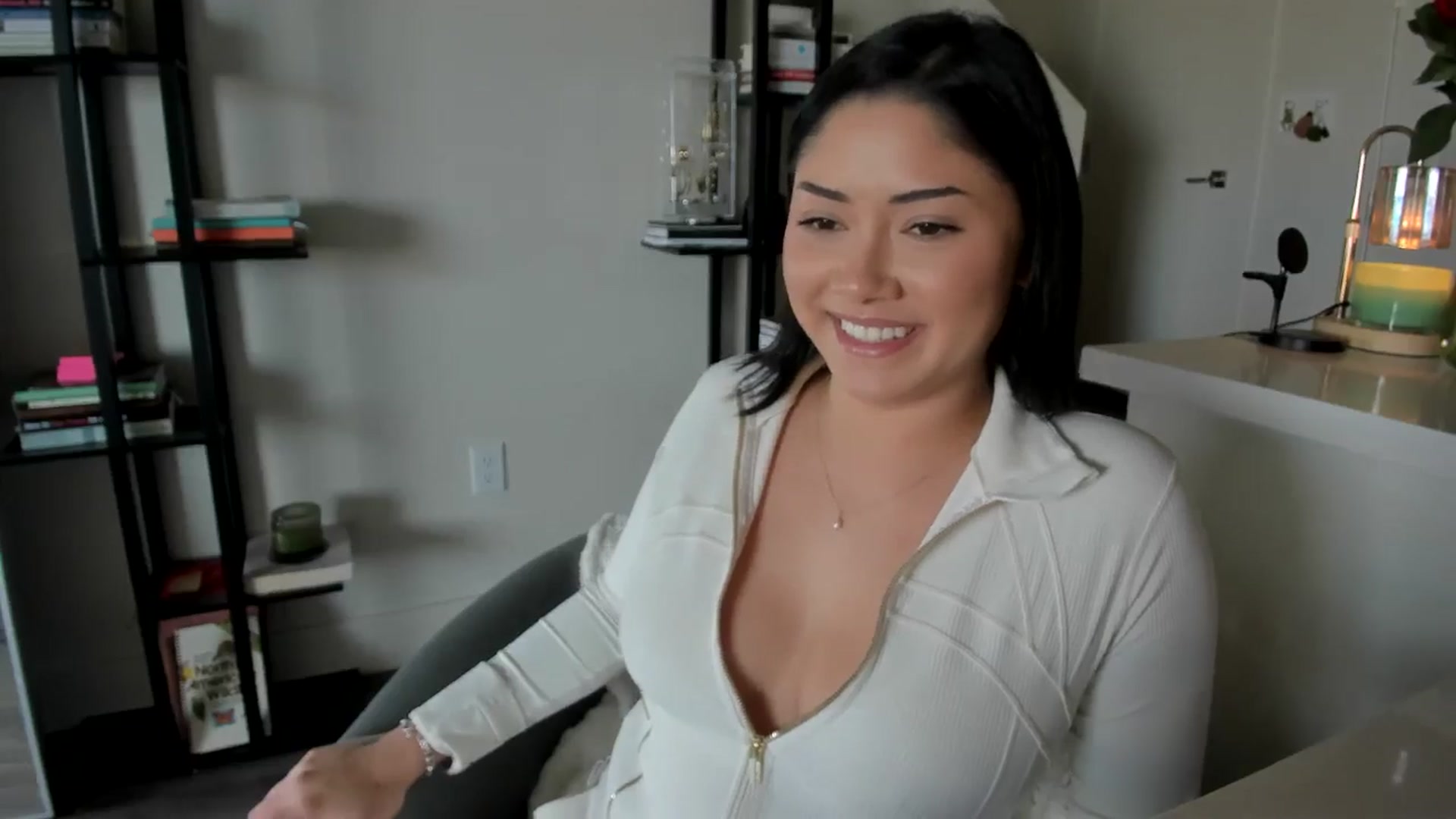Gallery image thumbnail from YourGoddessLu's myfreecams stream on, 02/19/2026, 24:31 image 11 of 20