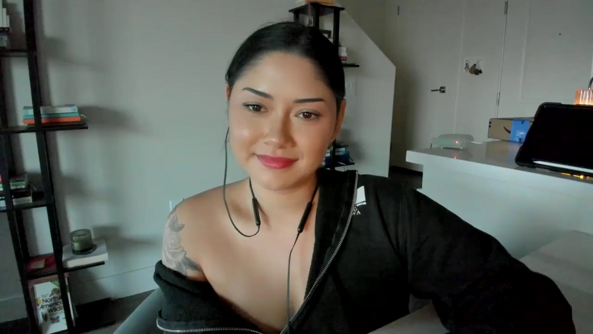 Gallery image thumbnail from YourGoddessLu's myfreecams stream on, 02/27/2026, 02:12 image 3 of 20