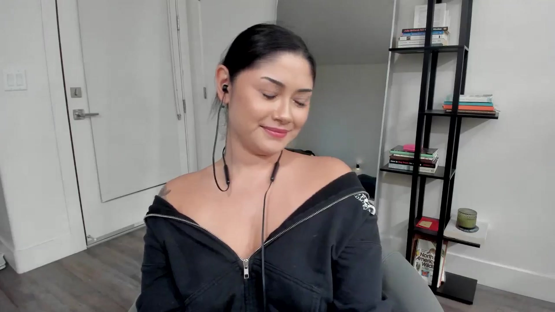 Gallery image thumbnail from YourGoddessLu's myfreecams stream on, 02/27/2026, 02:12 image 9 of 20