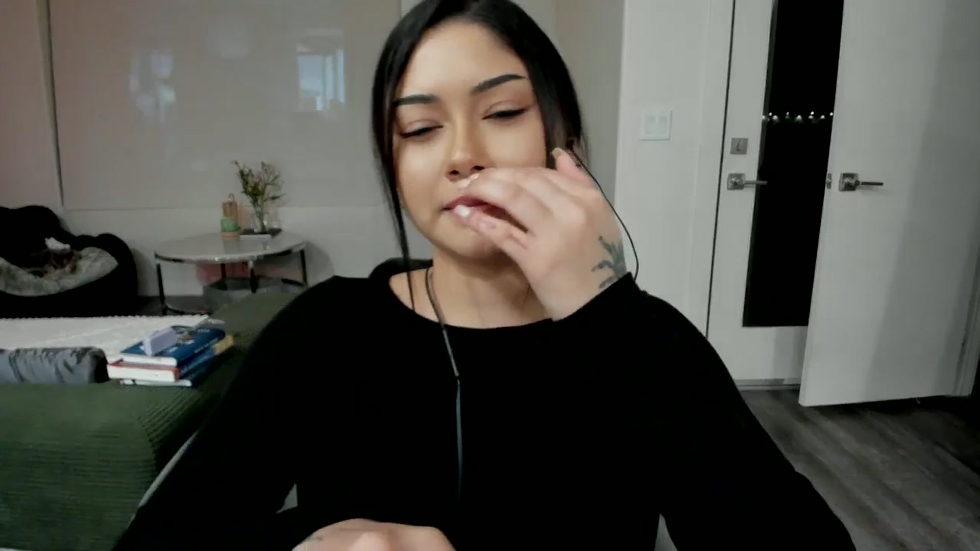 Gallery image thumbnail from YourGoddessLu's myfreecams stream on, 03/04/2026, 08:04 image 6 of 20