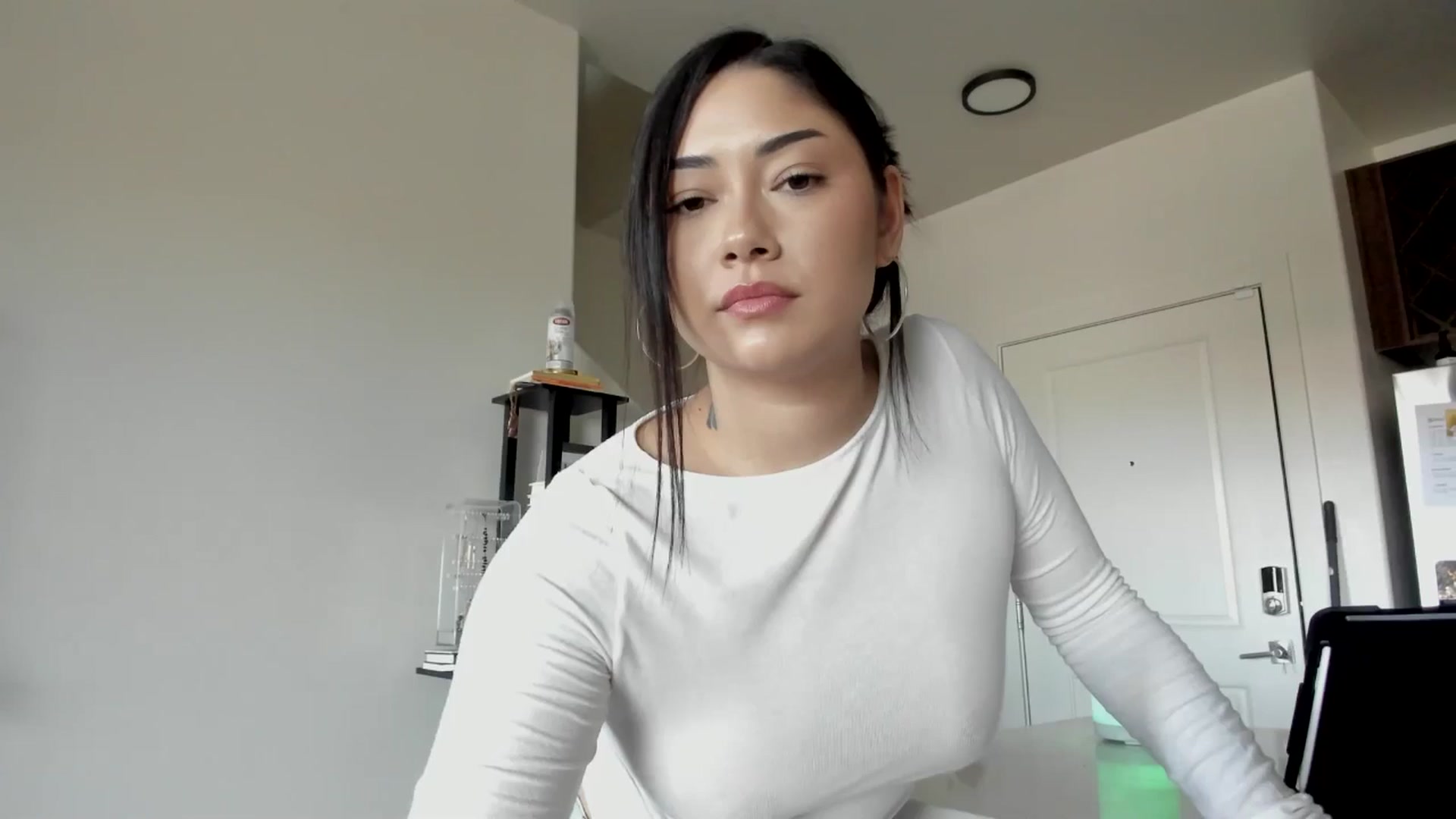 Gallery image thumbnail from YourGoddessLu's myfreecams stream on, 03/04/2026, 22:39 image 18 of 20