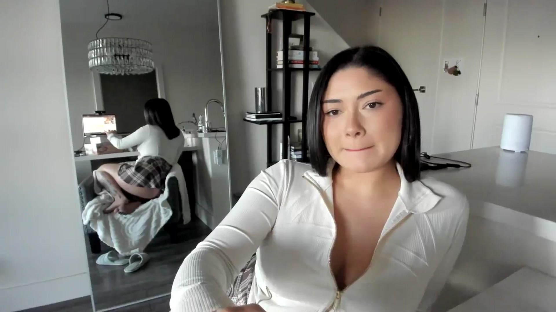 Gallery image thumbnail from YourGoddessLu's myfreecams stream on, 03/15/2026, 03:11 image 2 of 20