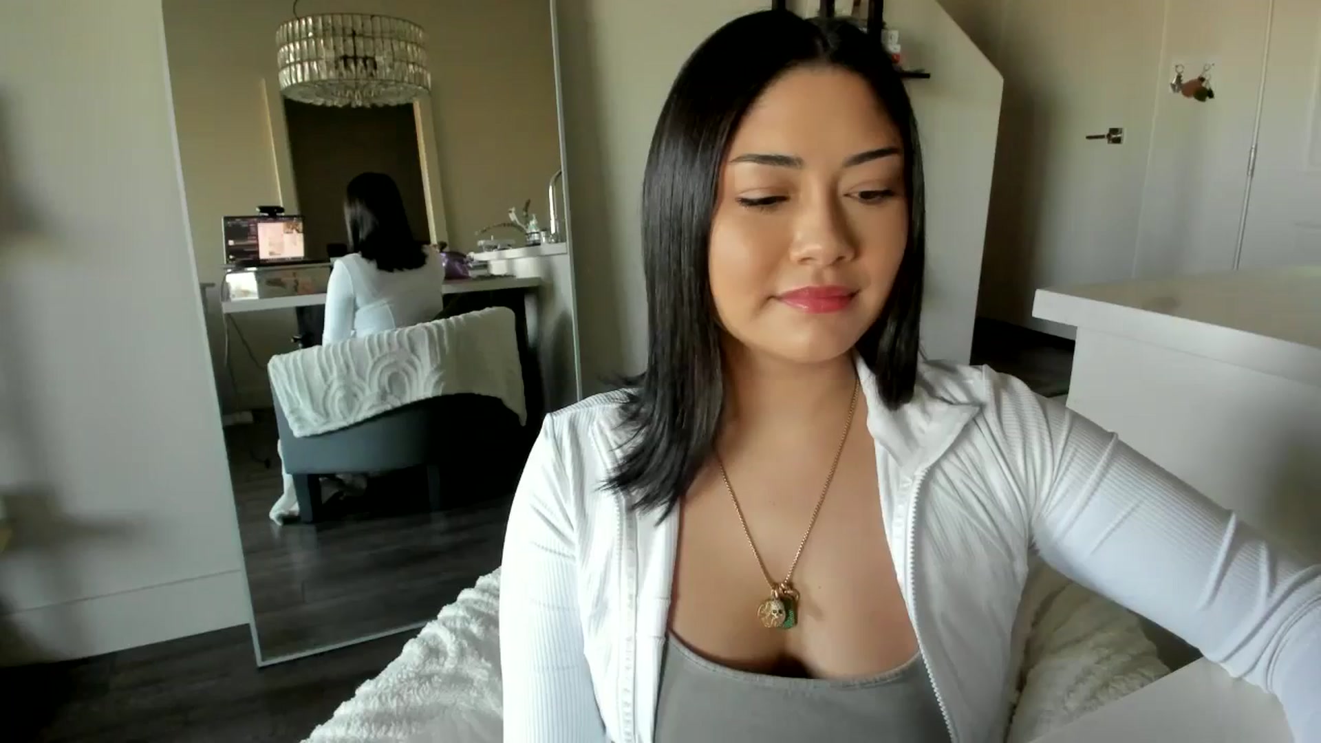 Gallery image thumbnail from YourGoddessLu's myfreecams stream on, 03/18/2026, 01:19 image 10 of 20