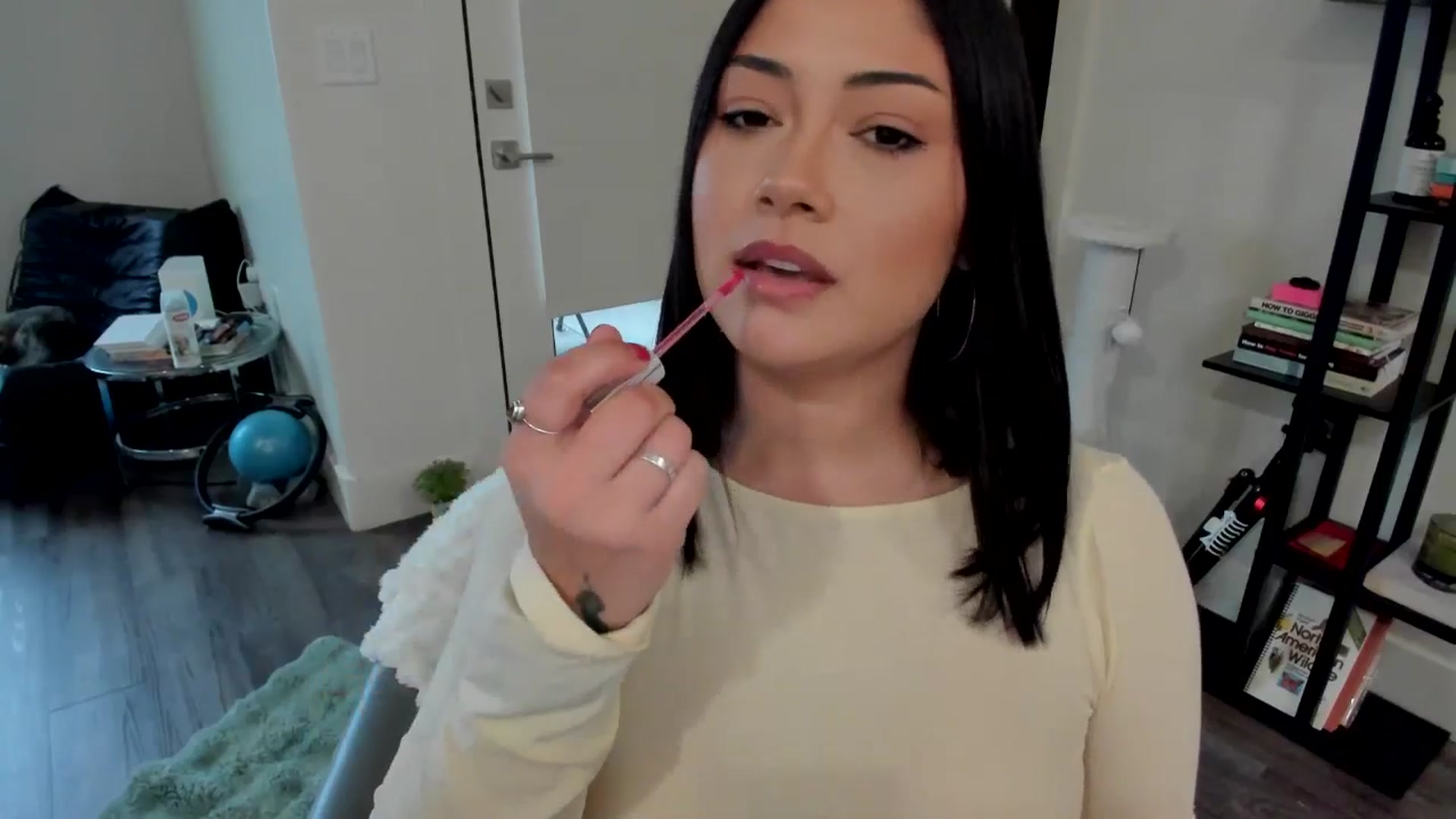Gallery image thumbnail from YourGoddessLu's myfreecams stream on, 04/01/2026, 01:58 image 4 of 20