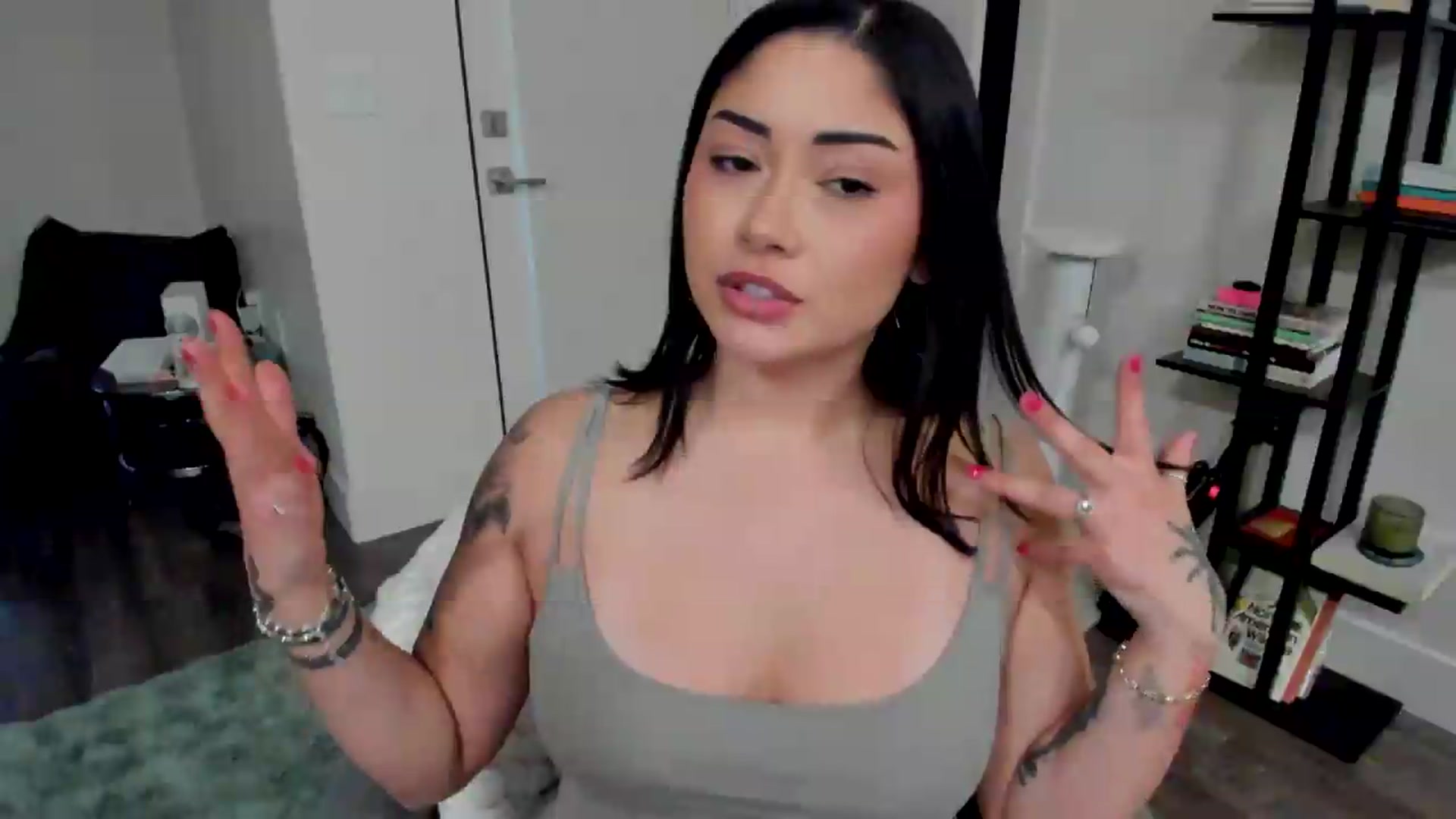 Gallery image thumbnail from YourGoddessLu's myfreecams stream on, 04/03/2026, 02:00 image 20 of 20