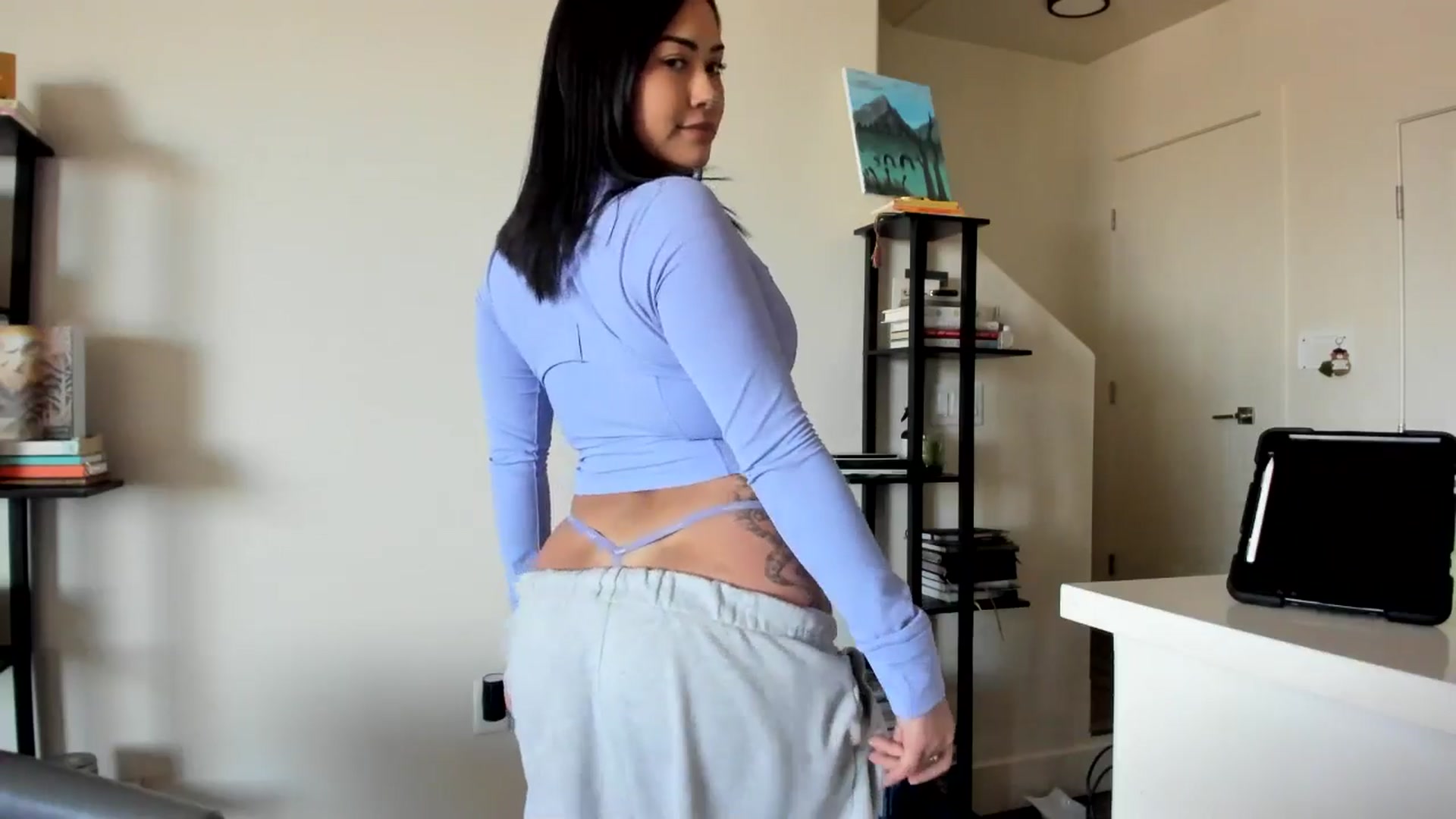 Gallery image thumbnail from YourGoddessLu's myfreecams stream on, 04/10/2026, 21:16 image 16 of 20
