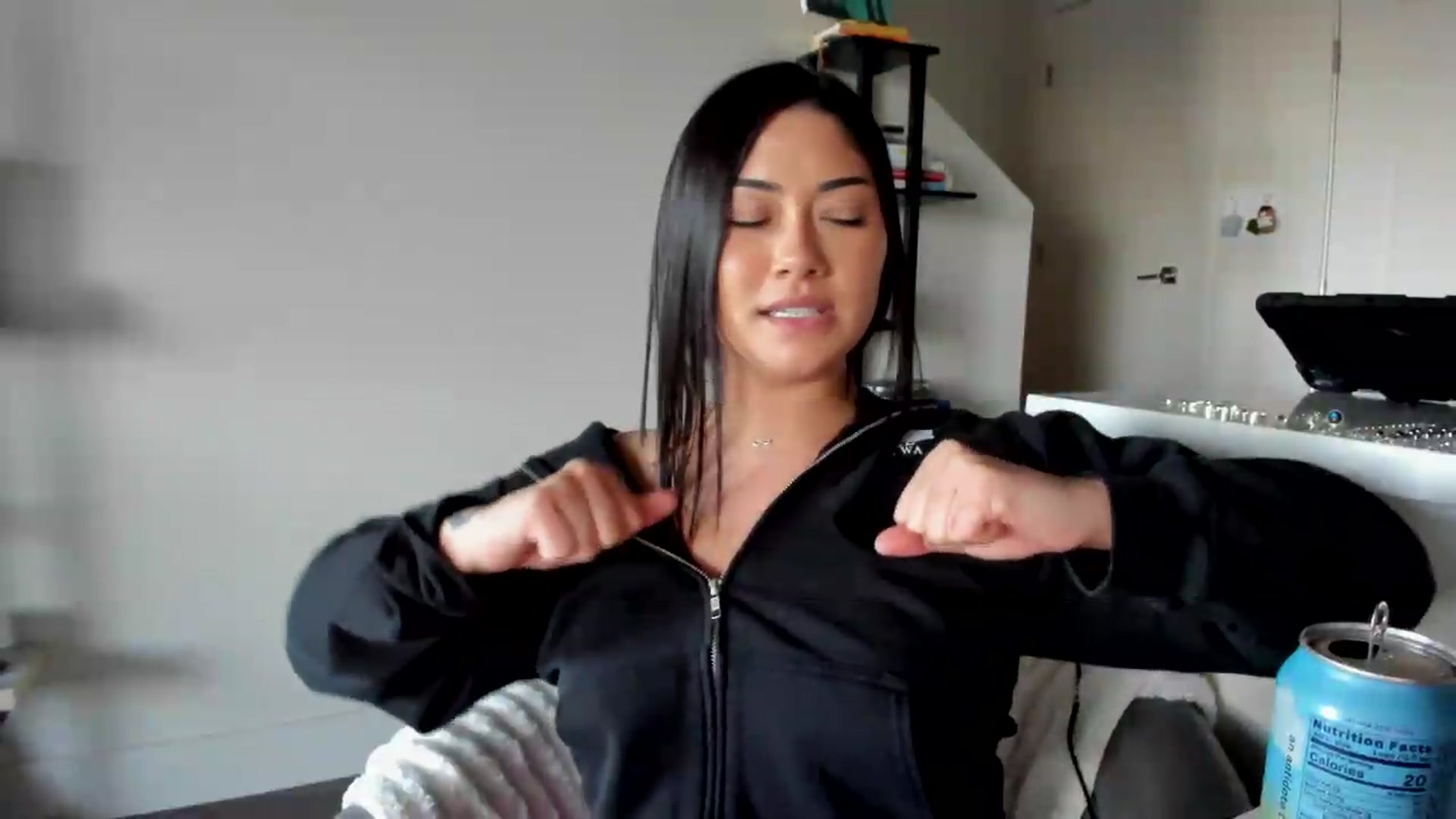 Gallery image thumbnail from YourGoddessLu's myfreecams stream on, 04/18/2026, 01:57 image 20 of 20