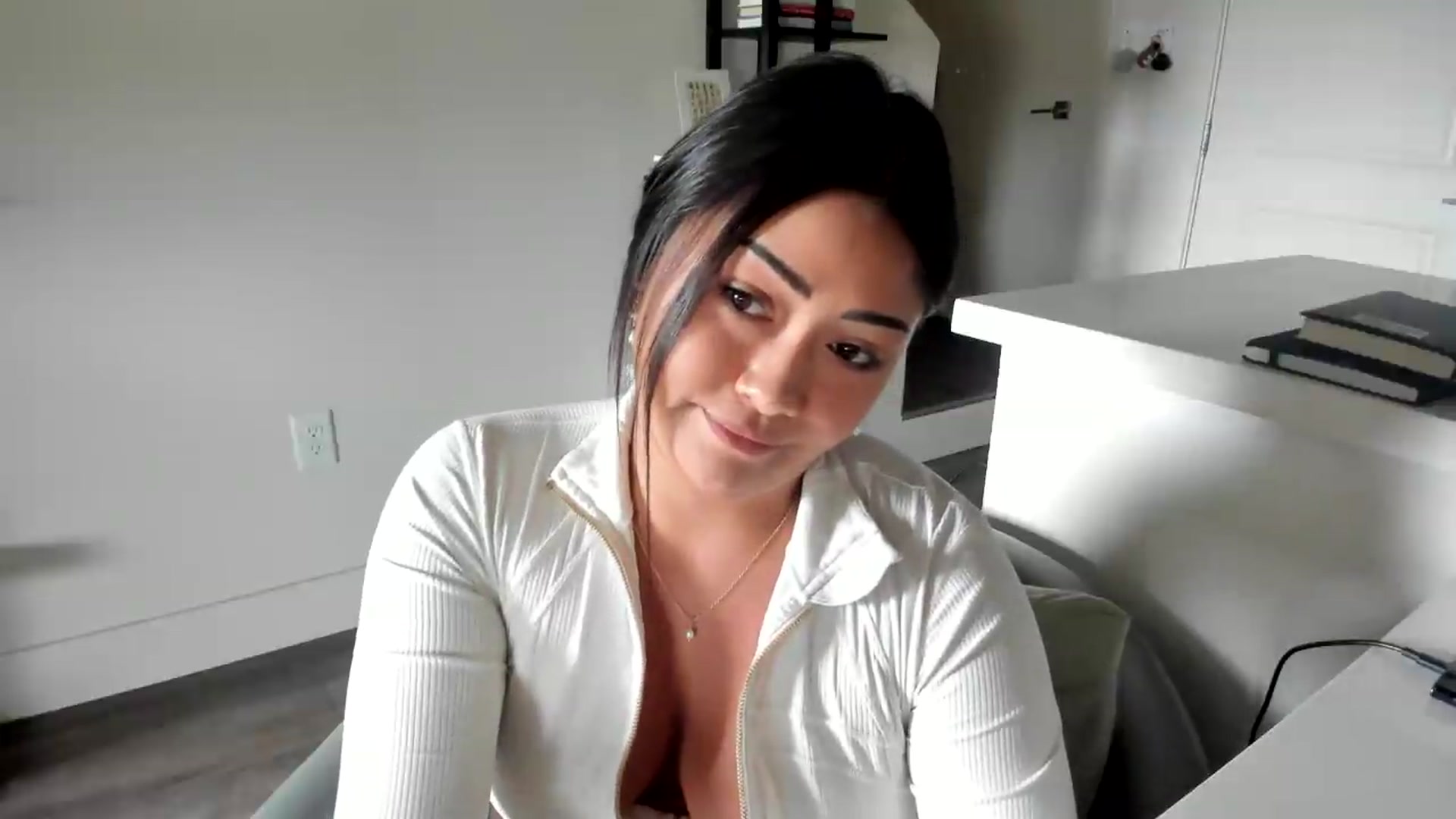 Gallery image thumbnail from YourGoddessLu's myfreecams stream on, 04/25/2026, 19:35 image 10 of 20