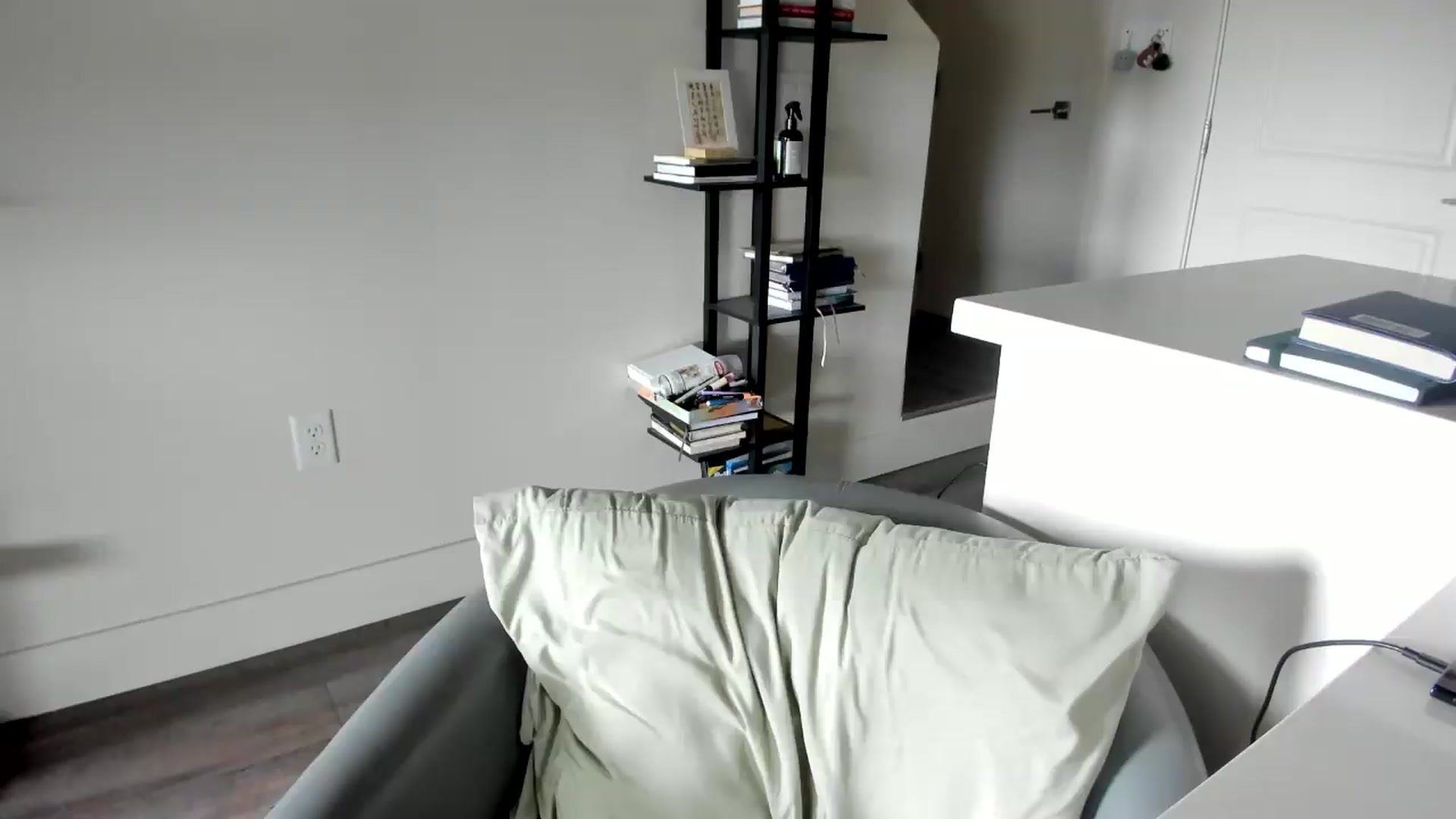 Gallery image thumbnail from YourGoddessLu's myfreecams stream on, 04/25/2026, 19:35 image 9 of 20