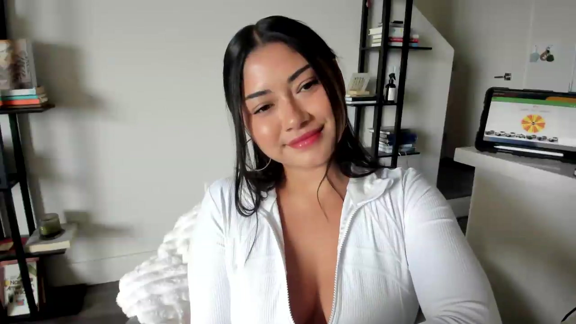 Gallery image thumbnail from YourGoddessLu's myfreecams stream on, 04/26/2026, 18:31 image 11 of 20