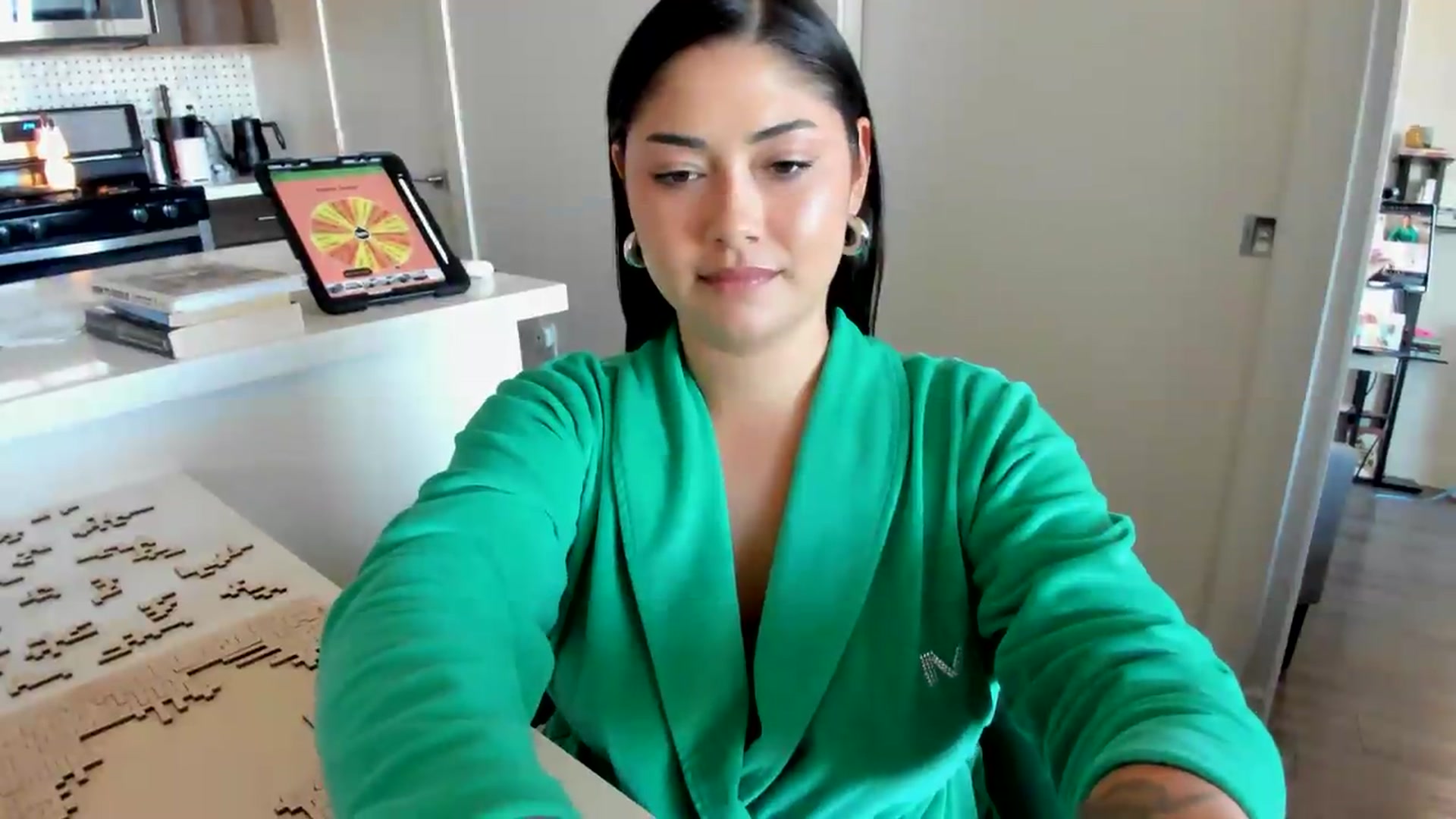 Gallery image thumbnail from YourGoddessLu's myfreecams stream on, 04/28/2026, 22:39 image 17 of 20