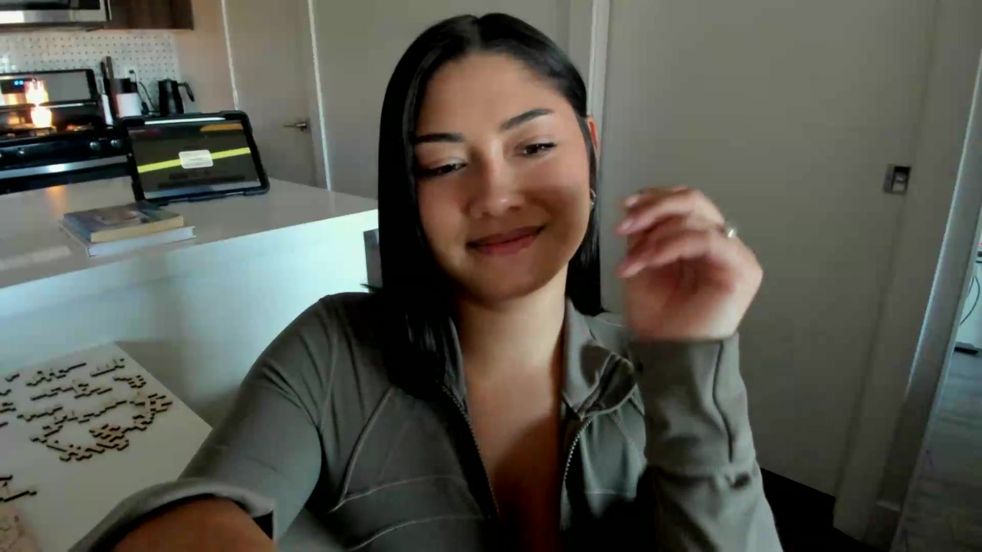 Gallery image thumbnail from YourGoddessLu's myfreecams stream on, 04/29/2026, 20:58 image 11 of 20