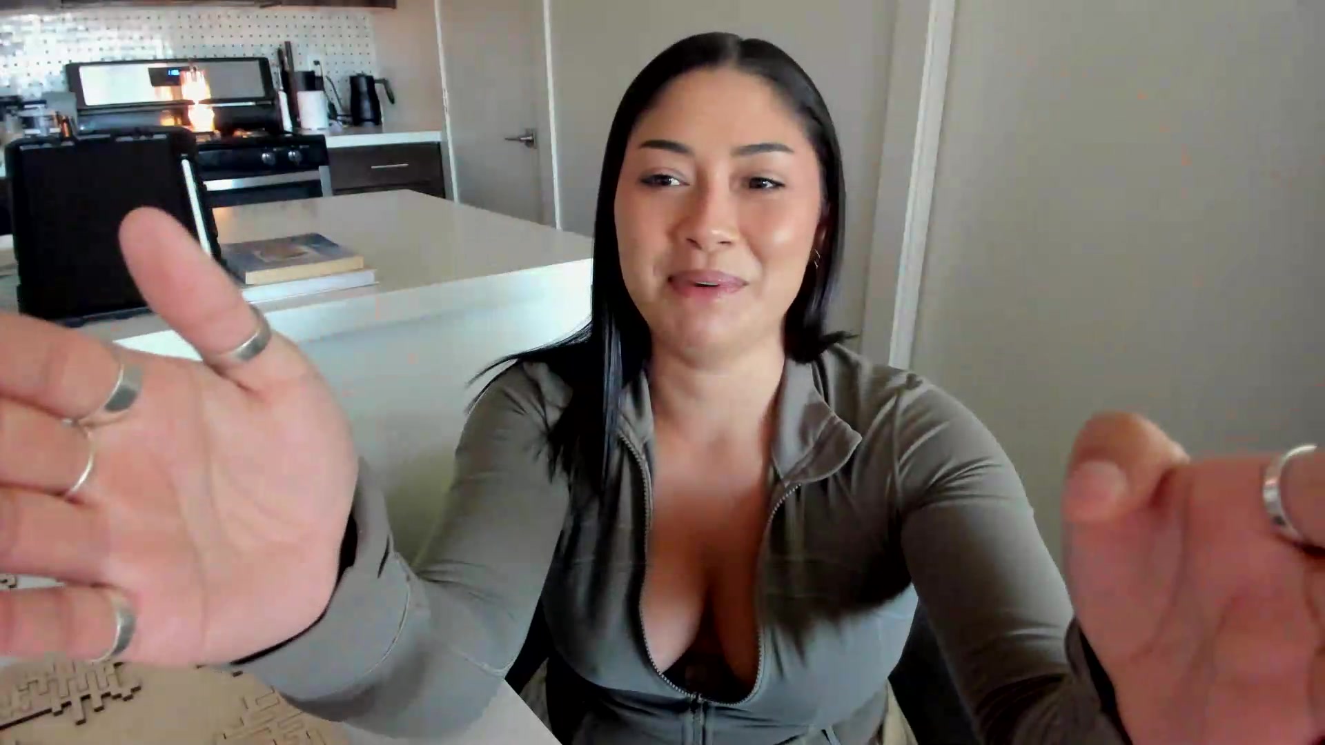 Gallery image thumbnail from YourGoddessLu's myfreecams stream on, 04/29/2026, 20:58 image 3 of 20