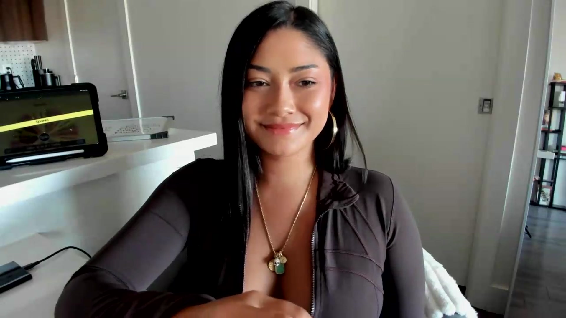 Gallery image thumbnail from YourGoddessLu's myfreecams stream on, 05/05/2026, 24:42 image 7 of 20