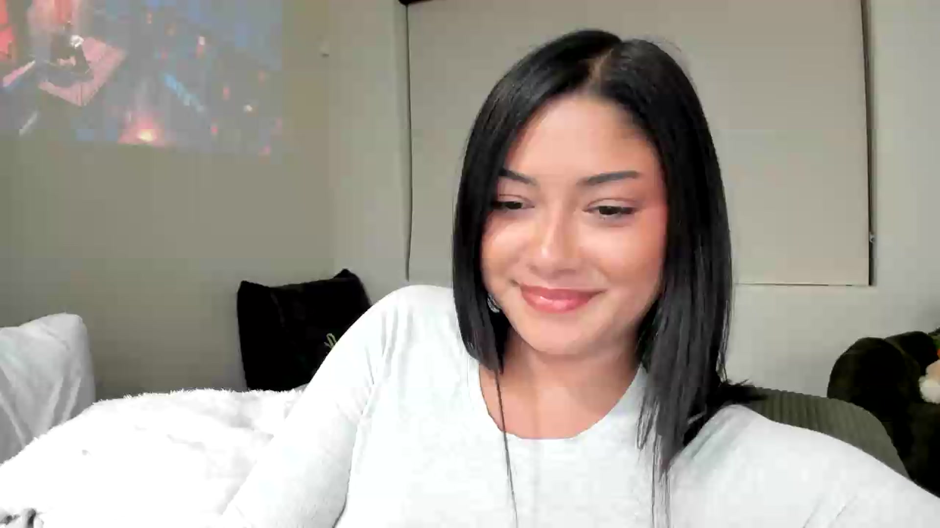 Gallery image thumbnail from YourGoddessLu's myfreecams stream on, 05/05/2026, 05:33 image 11 of 20
