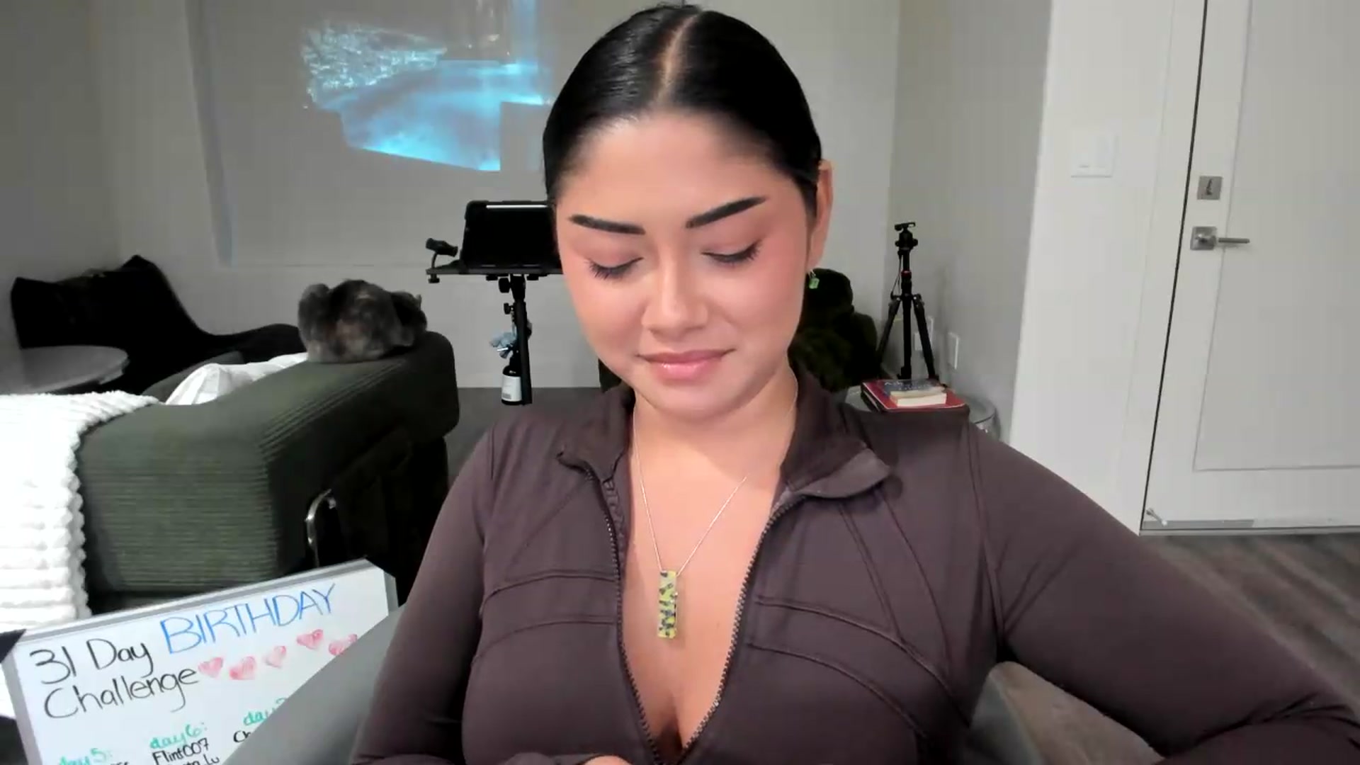 Gallery image thumbnail from YourGoddessLu's myfreecams stream on, 05/08/2026, 03:37 image 7 of 20