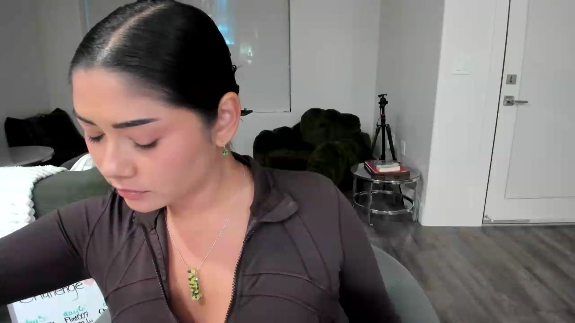 Gallery image thumbnail from YourGoddessLu's myfreecams stream on, 05/08/2026, 03:37 image 6 of 20