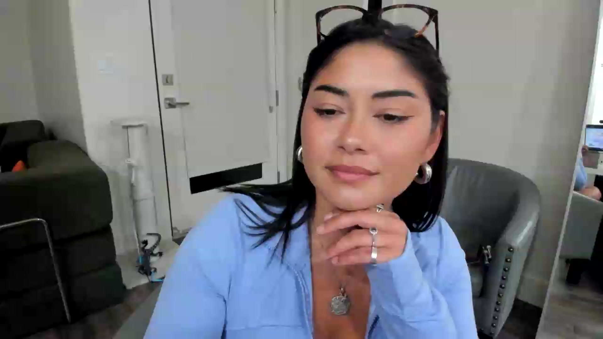 Gallery image thumbnail from YourGoddessLu's myfreecams stream on, 05/23/2026, 04:29 image 5 of 20