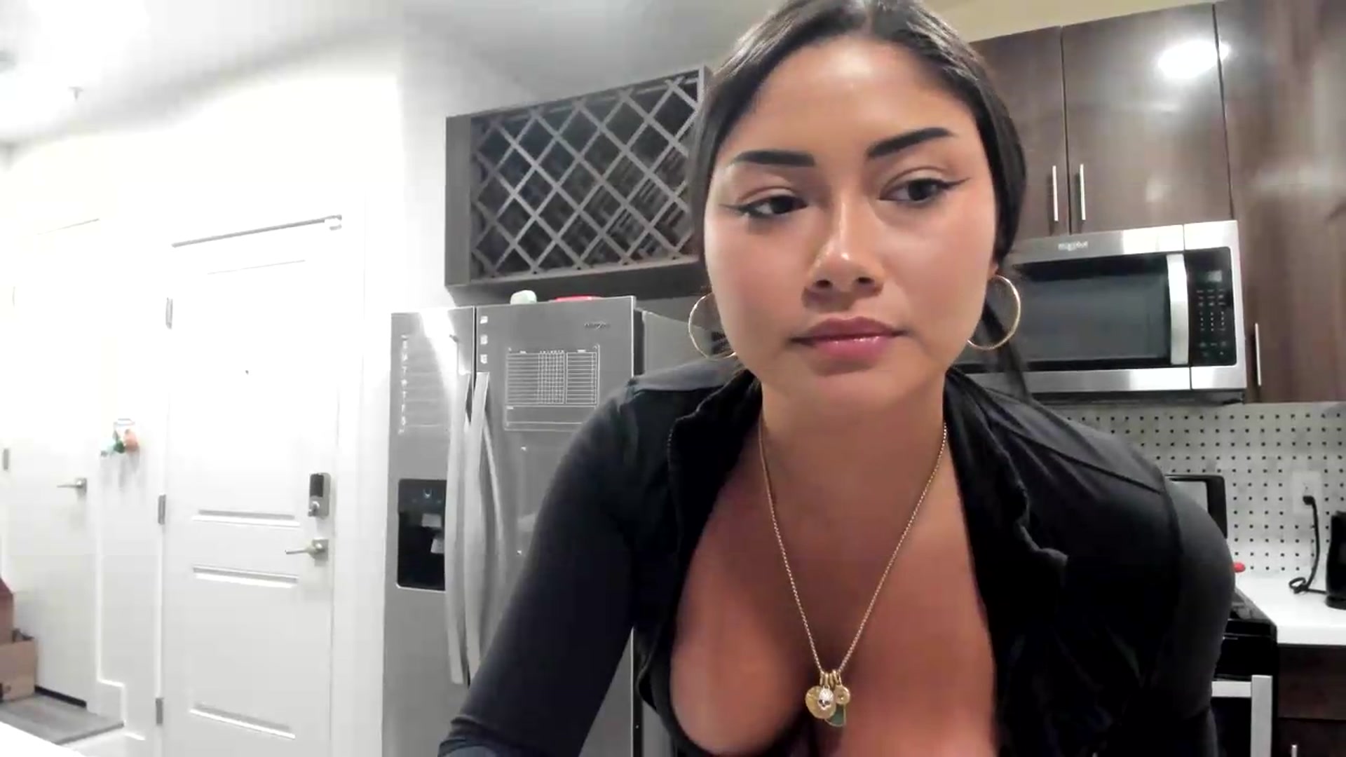 Gallery image thumbnail from YourGoddessLu's myfreecams stream on, 05/30/2026, 06:52 image 7 of 20