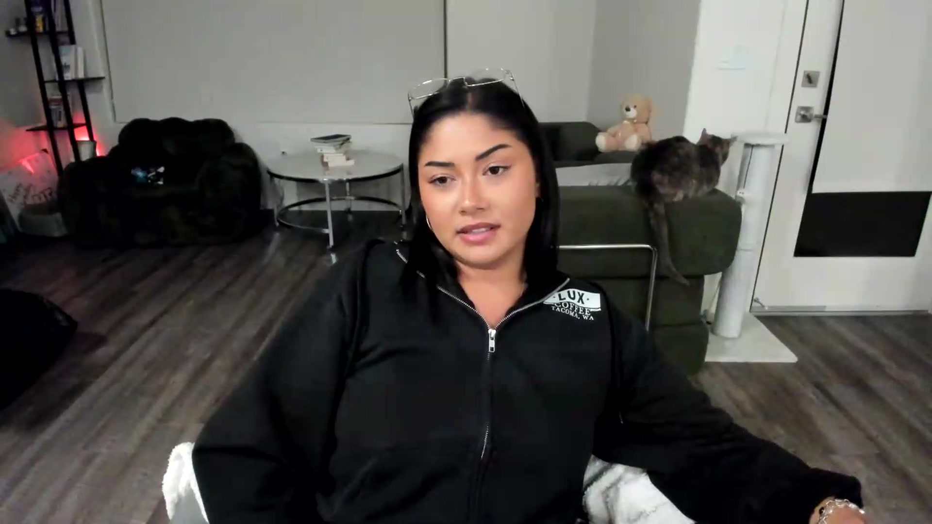 Gallery image thumbnail from YourGoddessLu's myfreecams stream on, 05/31/2026, 08:14 image 15 of 20