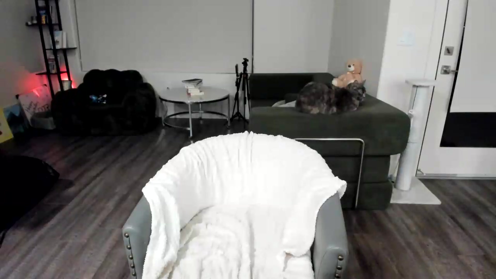 Gallery image thumbnail from YourGoddessLu's myfreecams stream on, 05/31/2026, 08:14 image 8 of 20