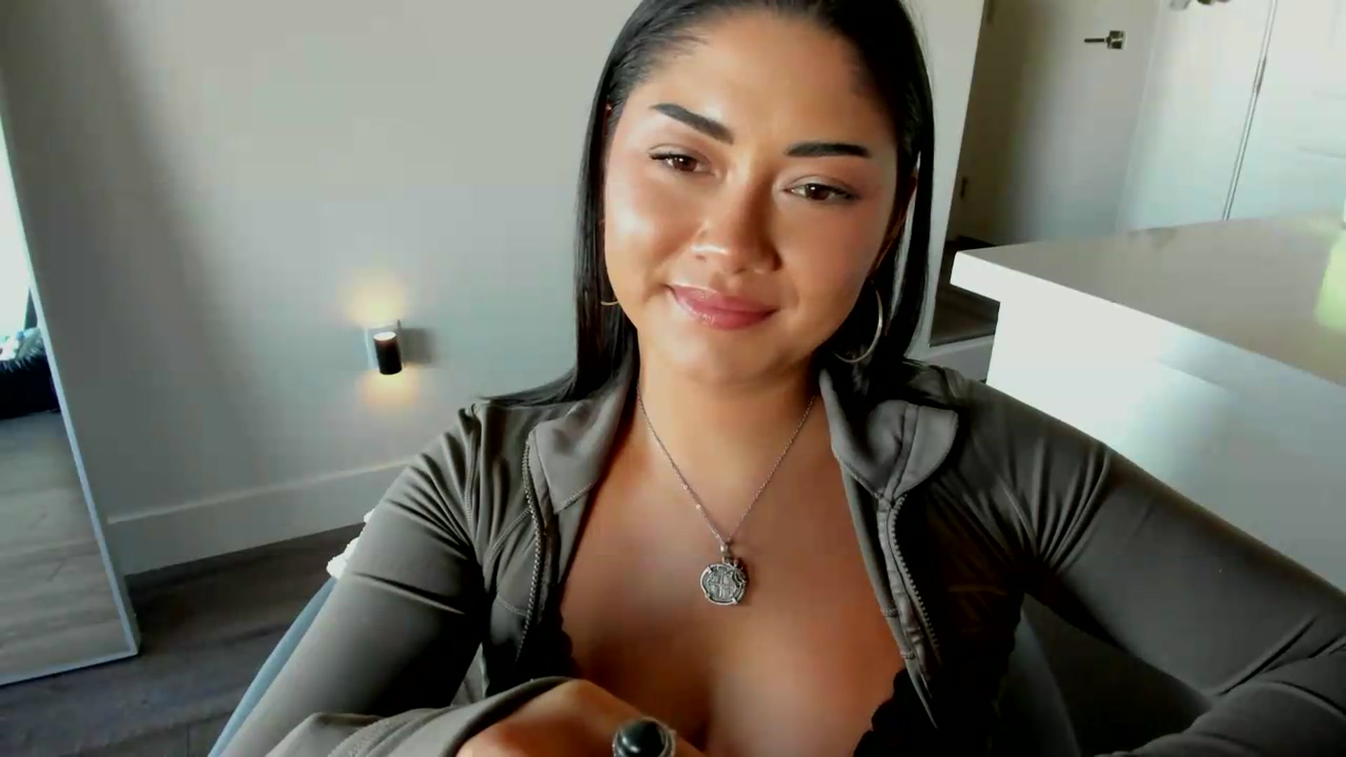 Gallery image thumbnail from YourGoddessLu's myfreecams stream on, 06/01/2026, 02:19 image 18 of 20
