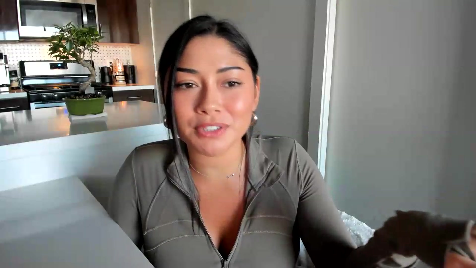 Gallery image thumbnail from YourGoddessLu's myfreecams stream on, 06/05/2026, 05:15 image 4 of 20