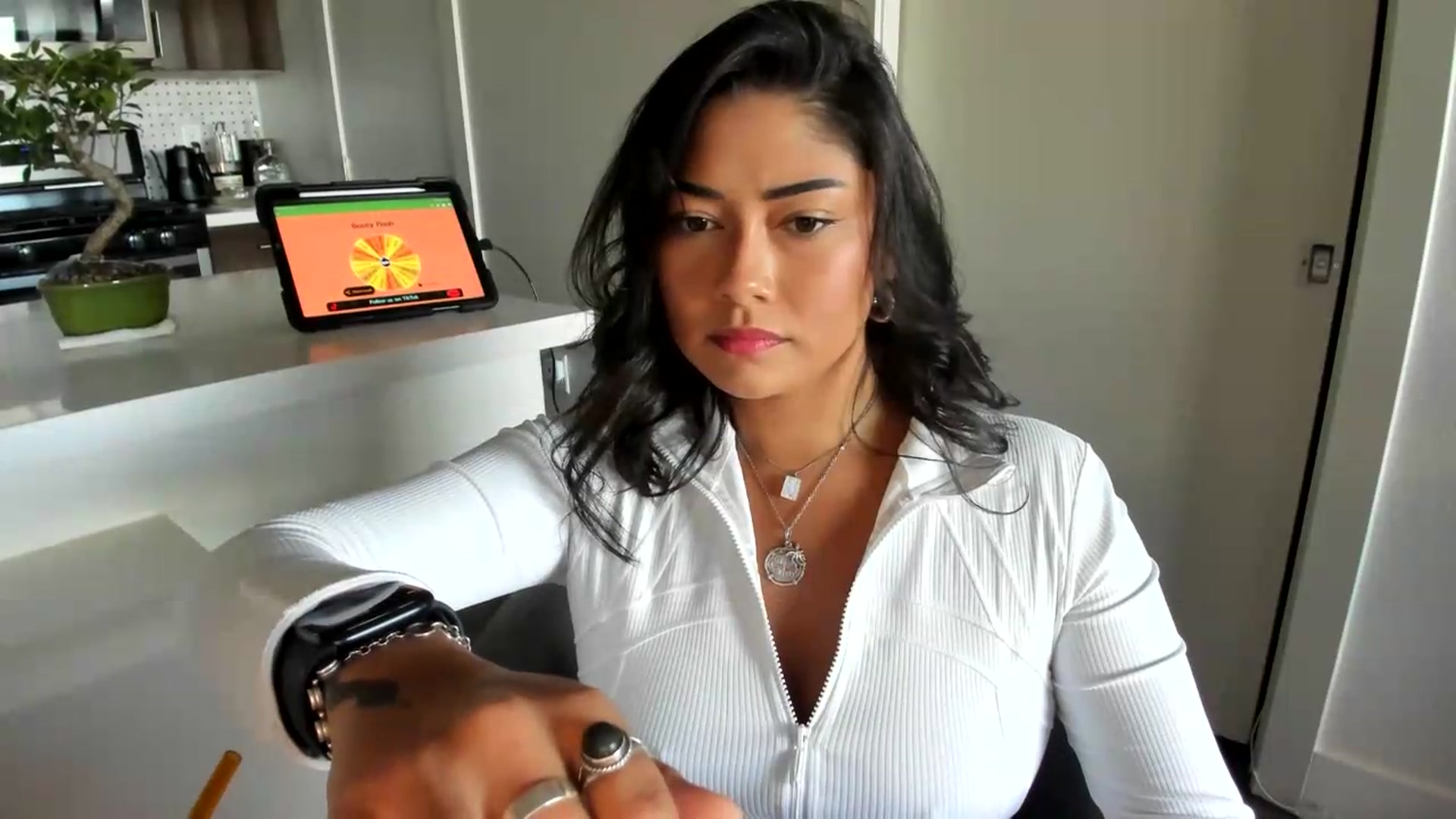 Gallery image thumbnail from YourGoddessLu's myfreecams stream on, 06/07/2026, 02:38 image 6 of 20