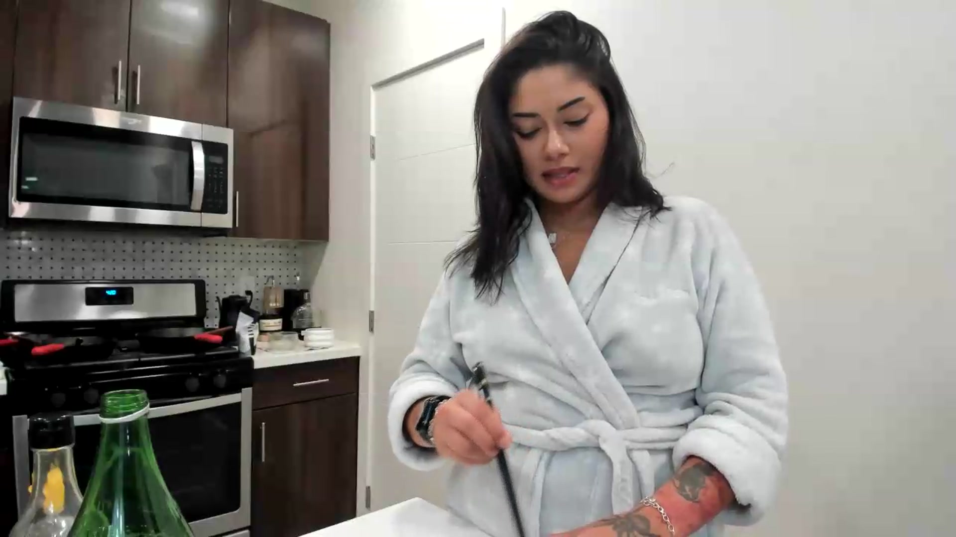 Gallery image thumbnail from YourGoddessLu's myfreecams stream on, 06/07/2026, 11:34 image 18 of 20