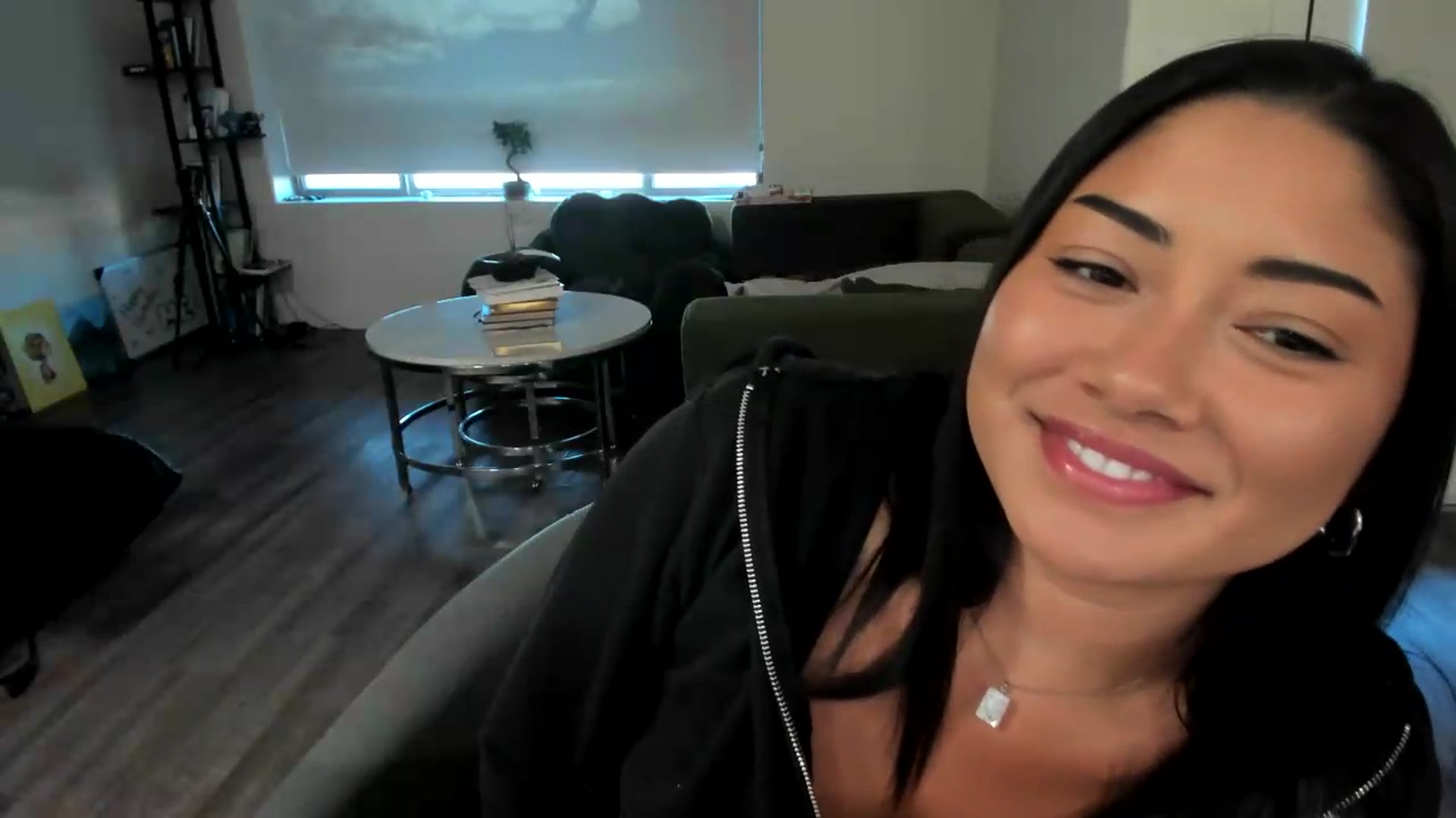 Gallery image thumbnail from YourGoddessLu's myfreecams stream on, 06/08/2026, 01:42 image 16 of 20