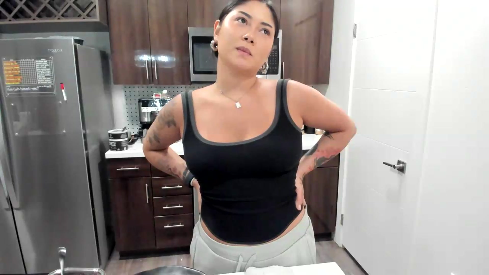 Gallery image thumbnail from YourGoddessLu's myfreecams stream on, 06/12/2026, 03:51 image 16 of 20