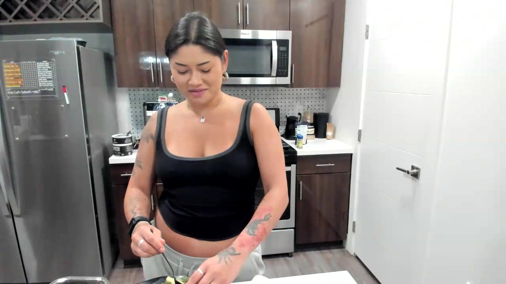 Gallery image thumbnail from YourGoddessLu's myfreecams stream on, 06/12/2026, 03:51 image 12 of 20