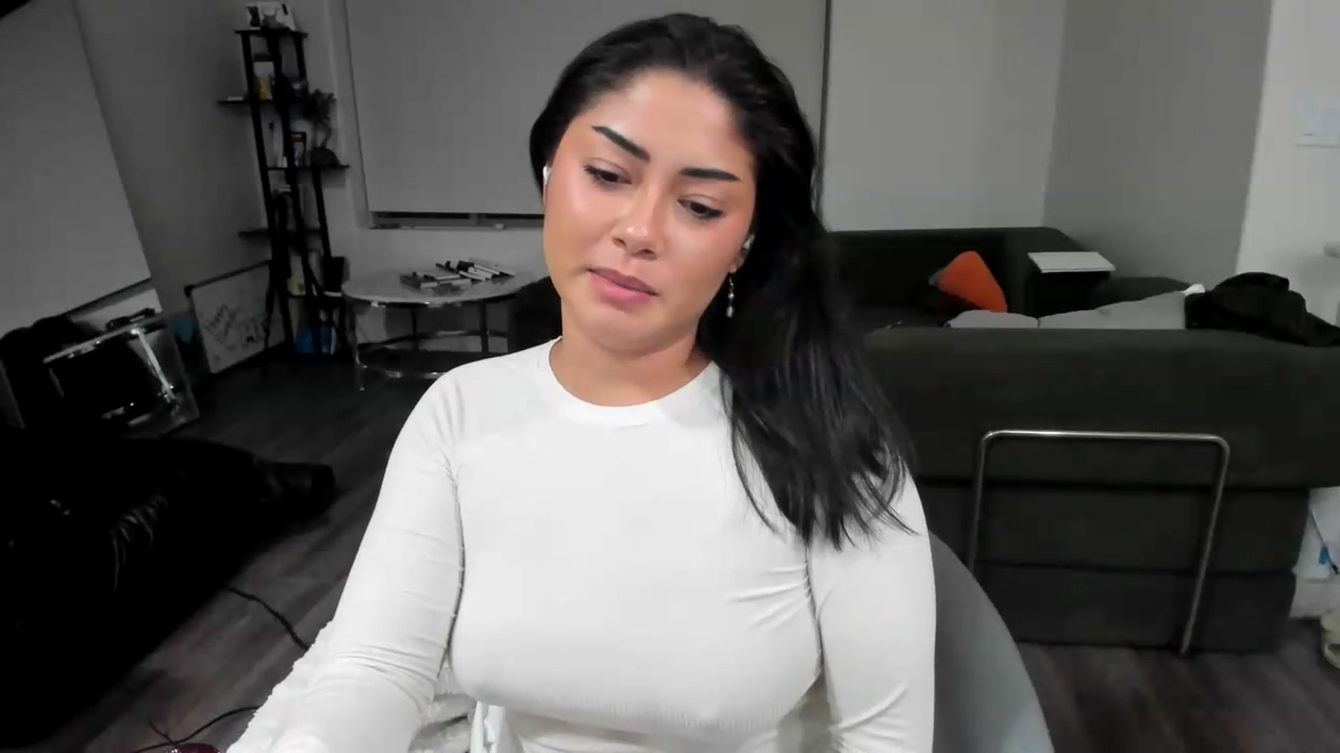 Gallery image thumbnail from YourGoddessLu's myfreecams stream on, 06/19/2026, 05:10 image 6 of 20
