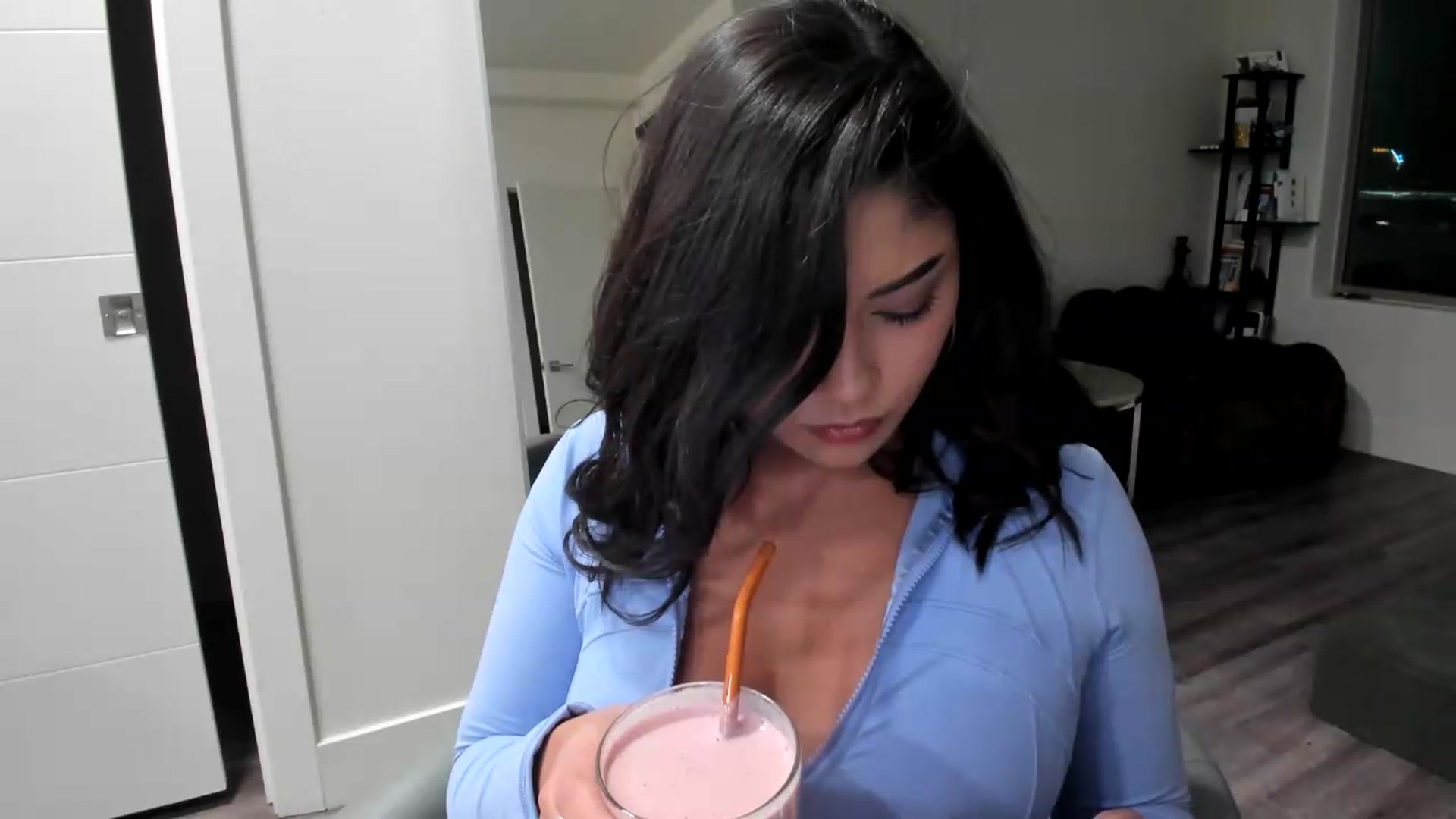 Gallery image thumbnail from YourGoddessLu's myfreecams stream on, 07/04/2026, 05:45 image 3 of 20
