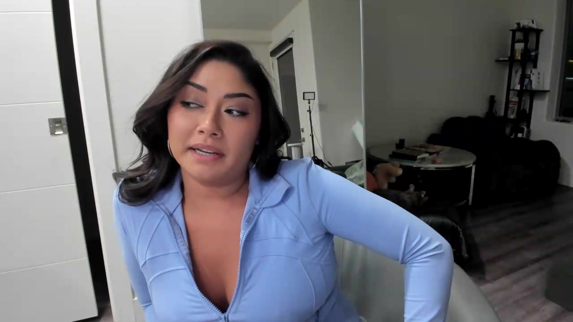Gallery image thumbnail from YourGoddessLu's myfreecams stream on, 07/04/2026, 08:37 image 5 of 20