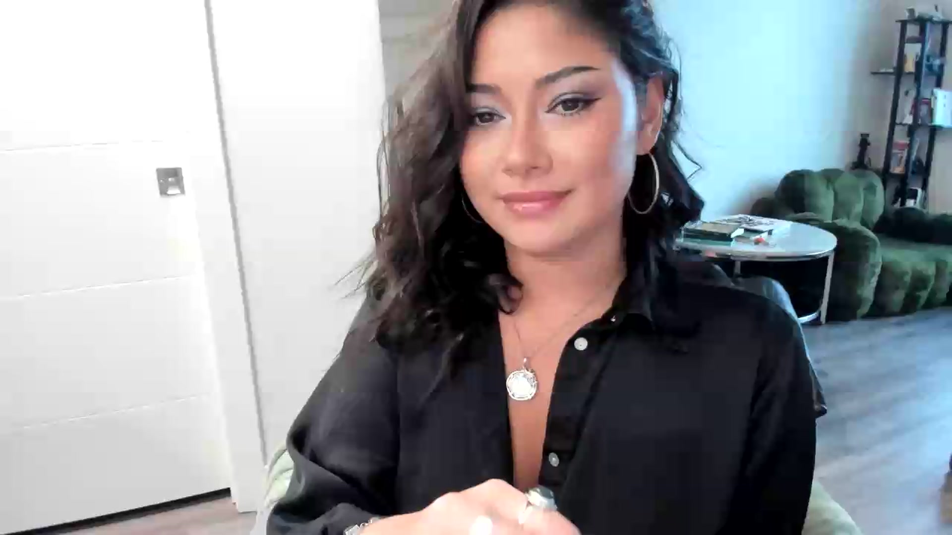 Gallery image thumbnail from YourGoddessLu's myfreecams stream on, 07/05/2026, 03:35 image 1 of 20