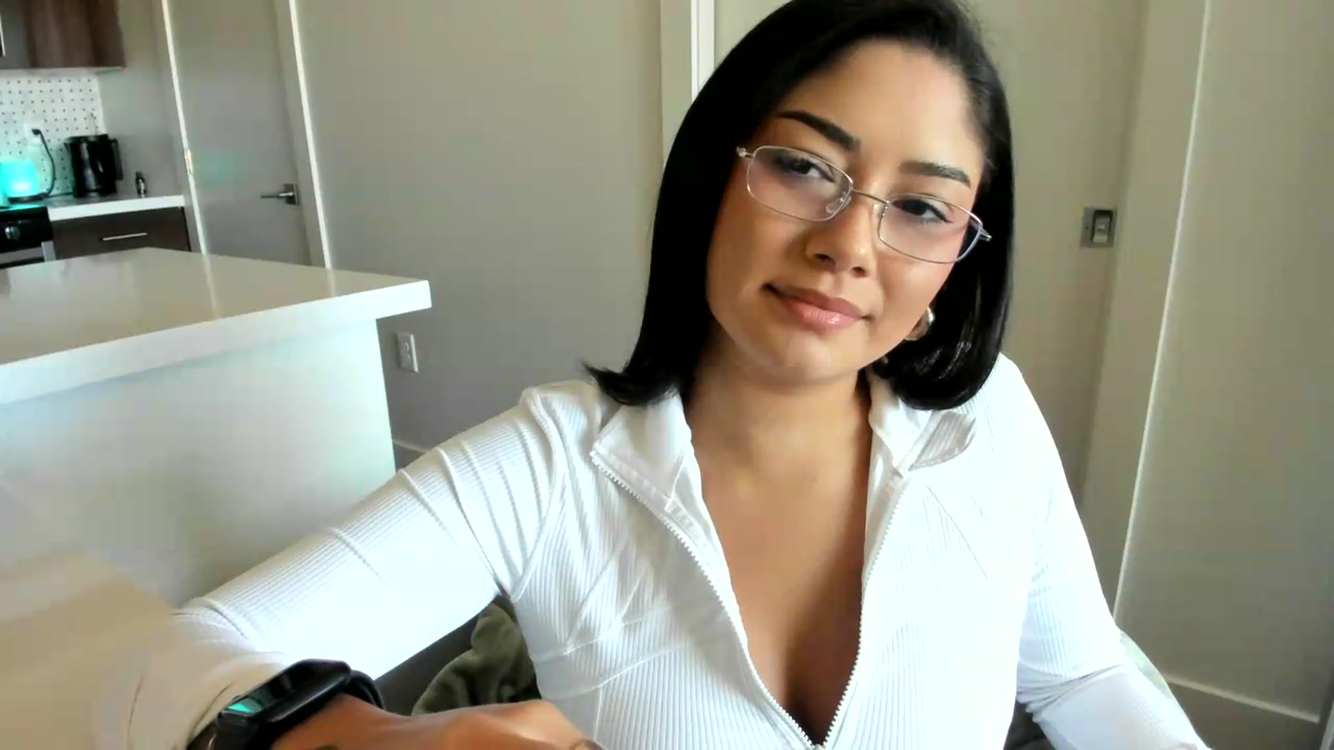 Gallery image thumbnail from YourGoddessLu's myfreecams stream on, 07/06/2026, 21:06 image 13 of 20
