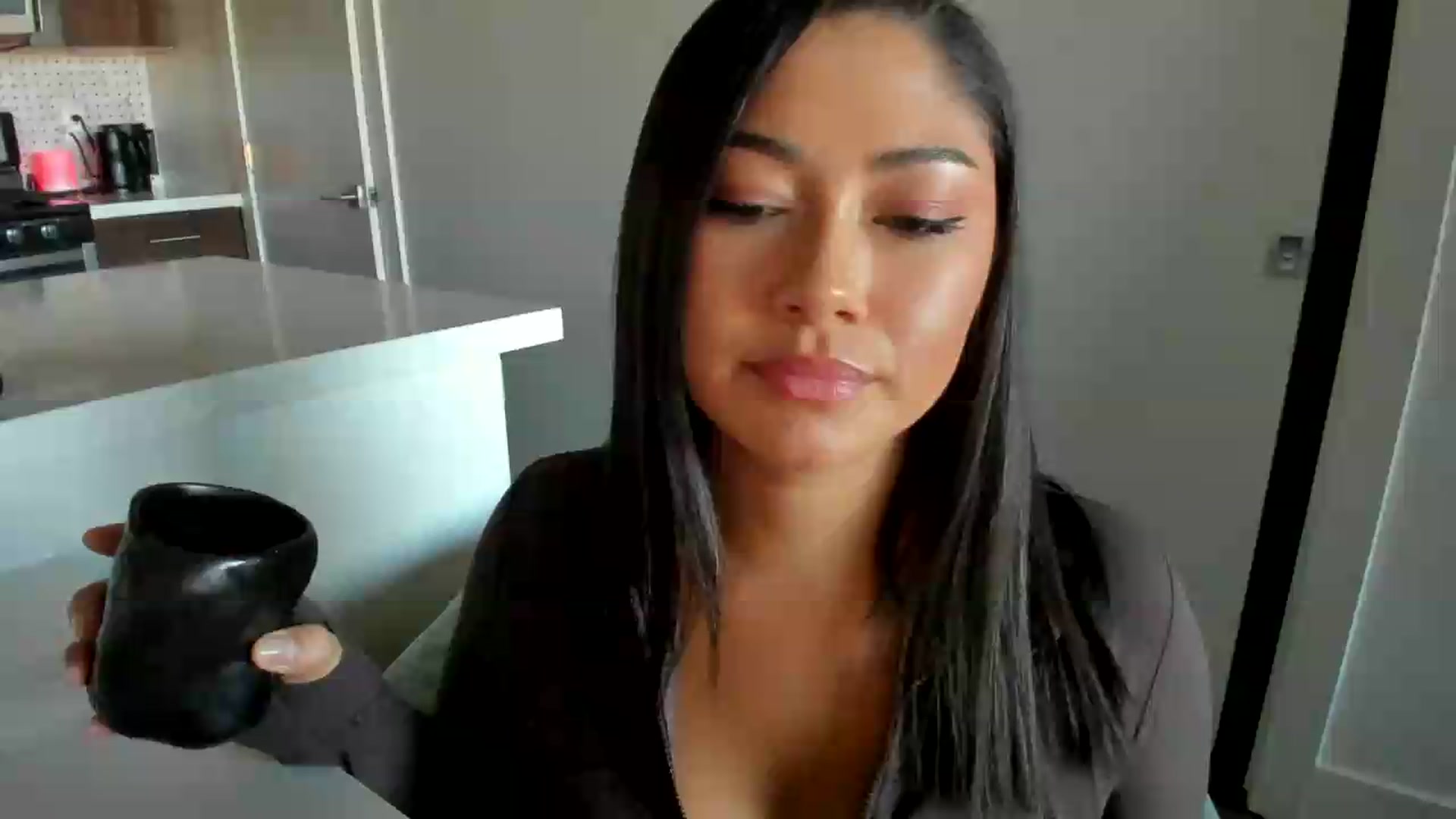 Gallery image thumbnail from YourGoddessLu's myfreecams stream on, 07/08/2026, 03:16 image 10 of 20