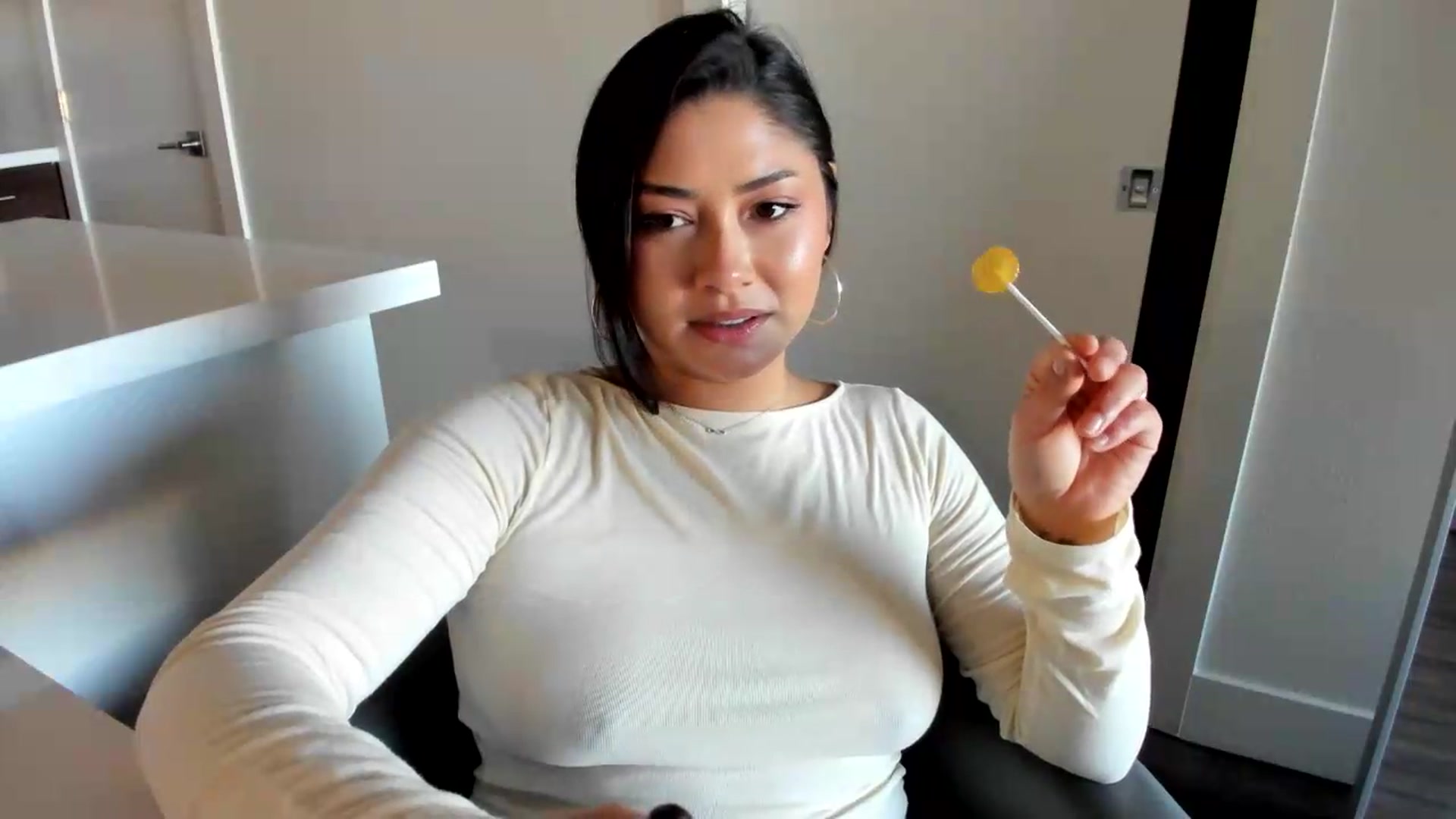 Gallery image thumbnail from YourGoddessLu's myfreecams stream on, 07/09/2026, 02:21 image 9 of 20