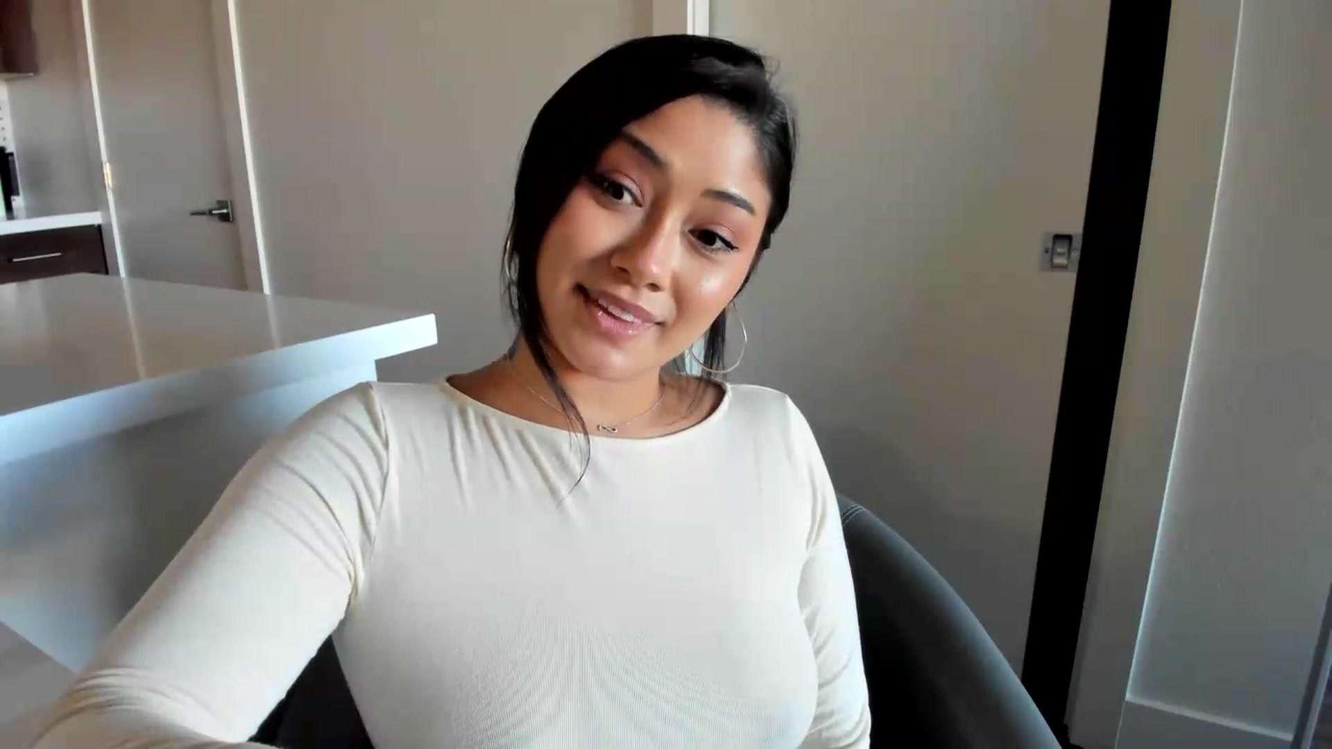 Gallery image thumbnail from YourGoddessLu's myfreecams stream on, 07/09/2026, 02:21 image 2 of 20