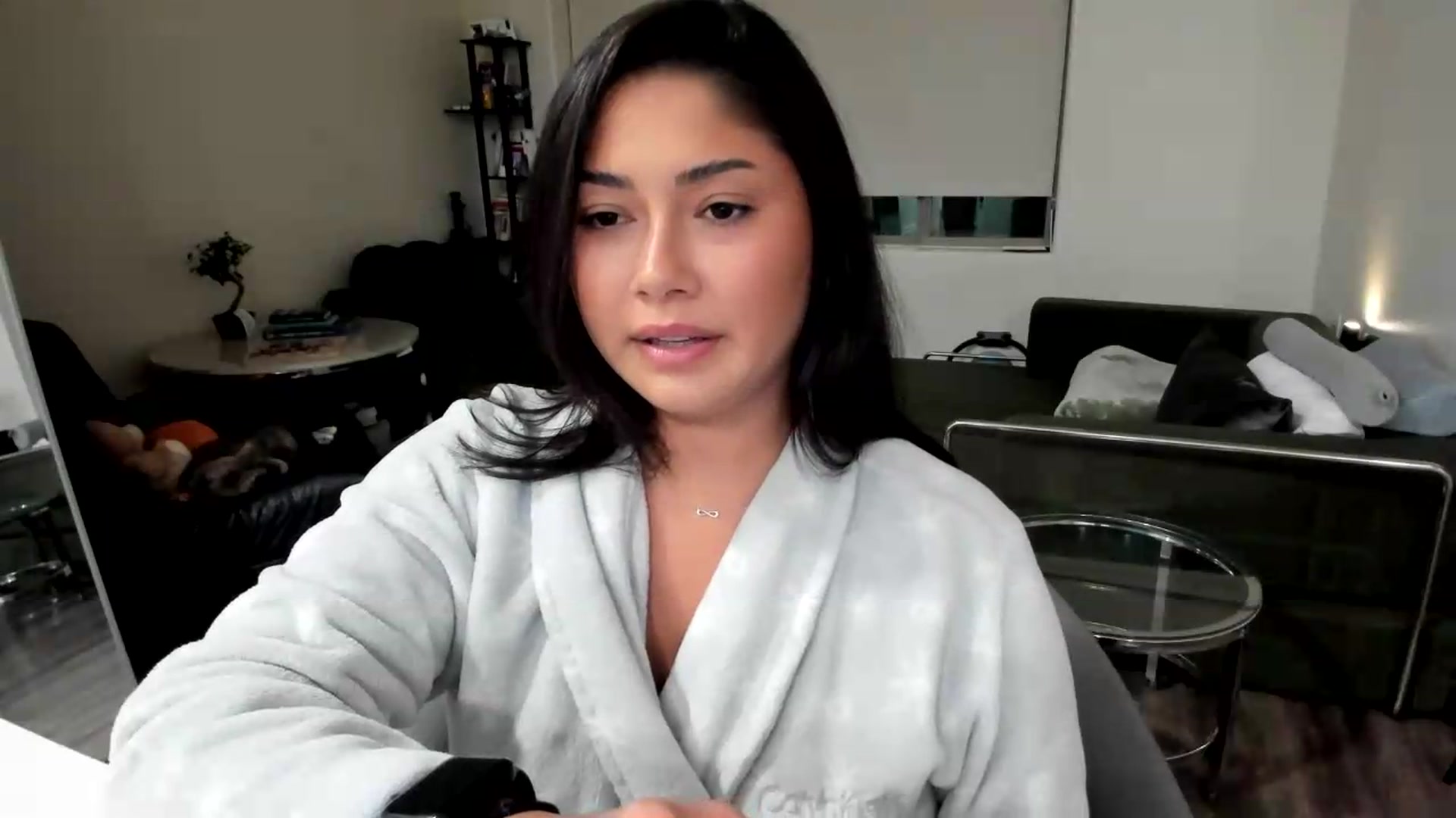 Gallery image thumbnail from YourGoddessLu's myfreecams stream on, 07/16/2026, 04:33 image 9 of 20