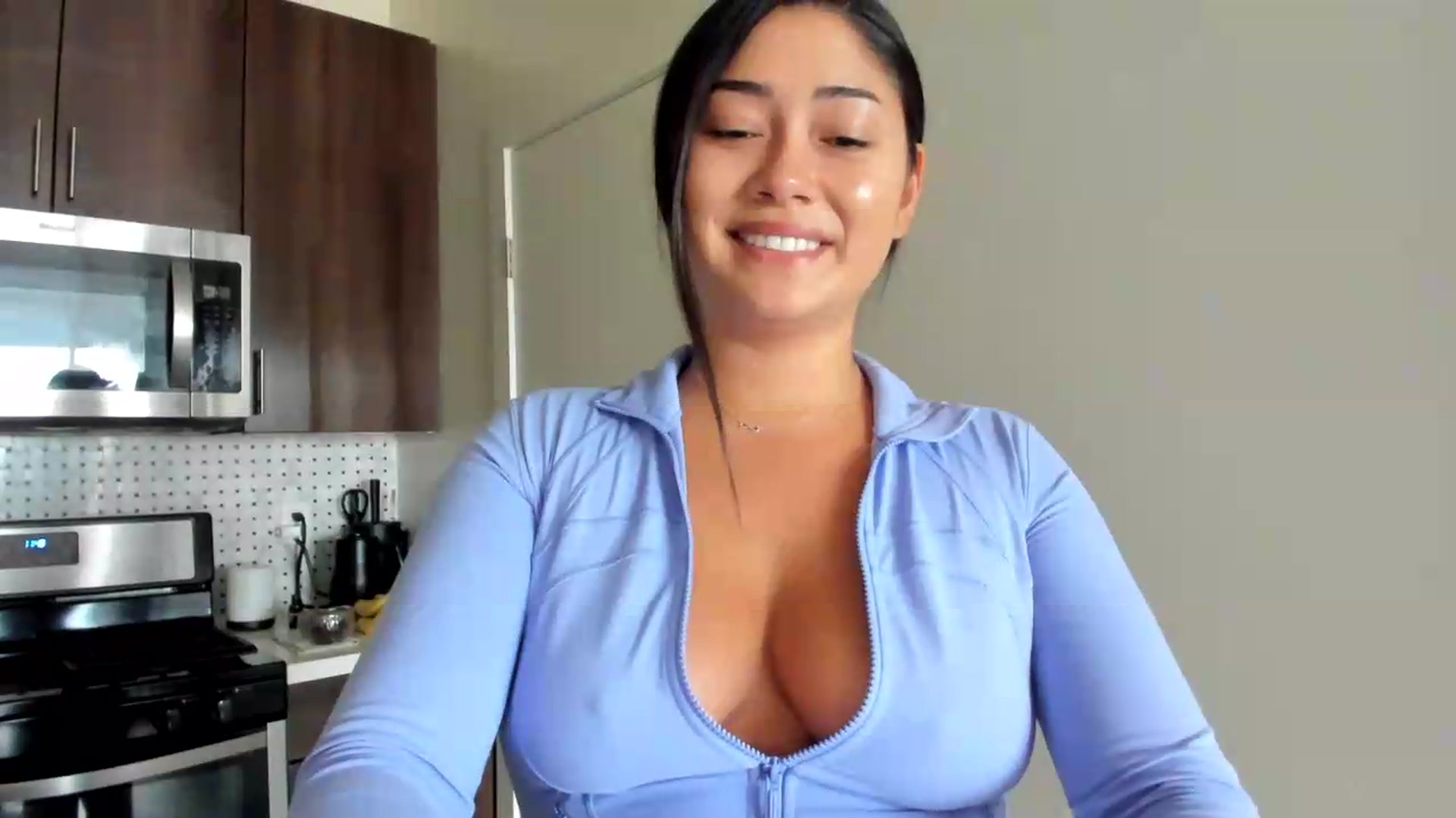 Gallery image thumbnail from YourGoddessLu's myfreecams stream on, 07/17/2026, 19:12 image 2 of 20