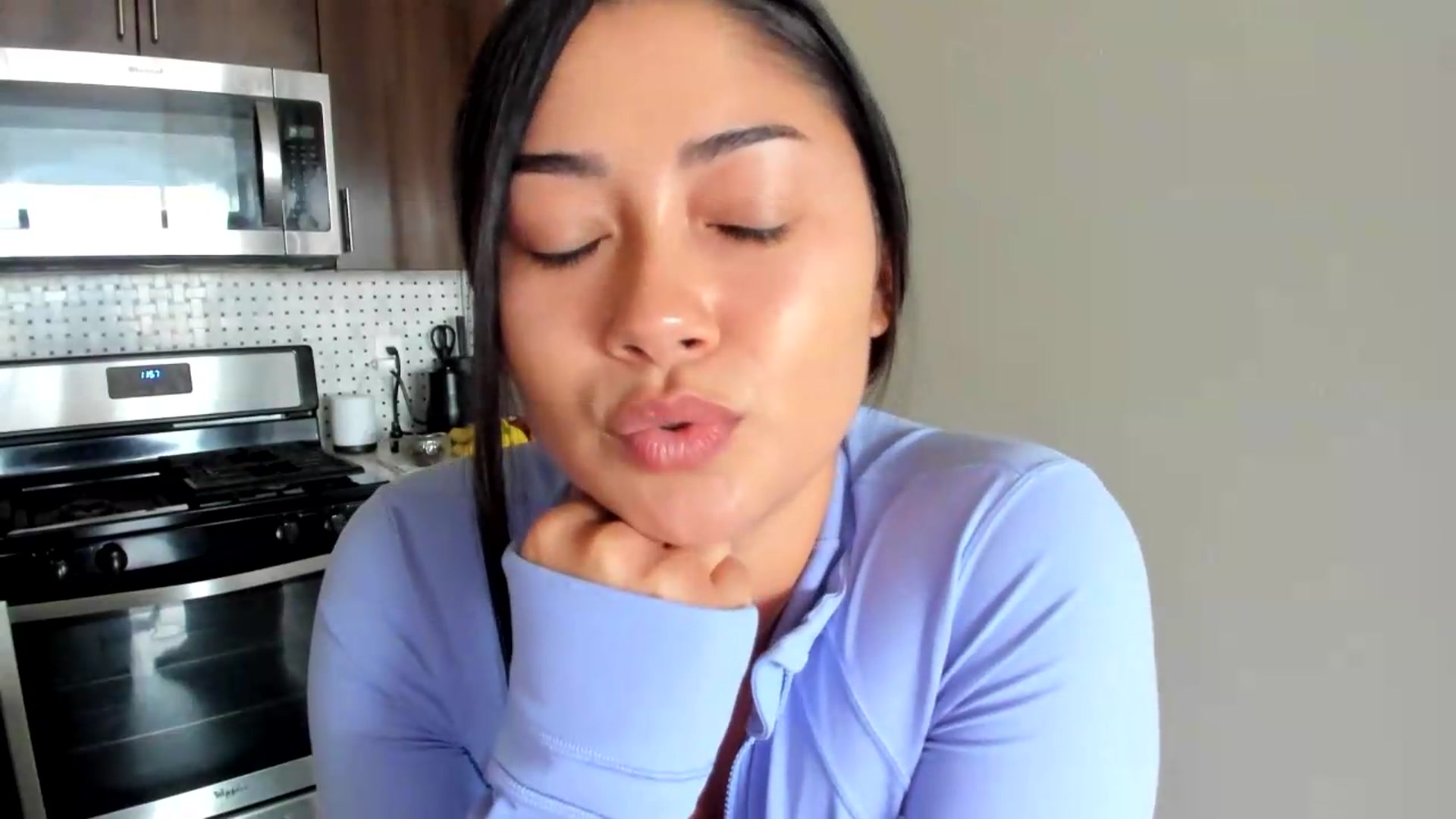 Gallery image thumbnail from YourGoddessLu's myfreecams stream on, 07/17/2026, 19:12 image 10 of 20