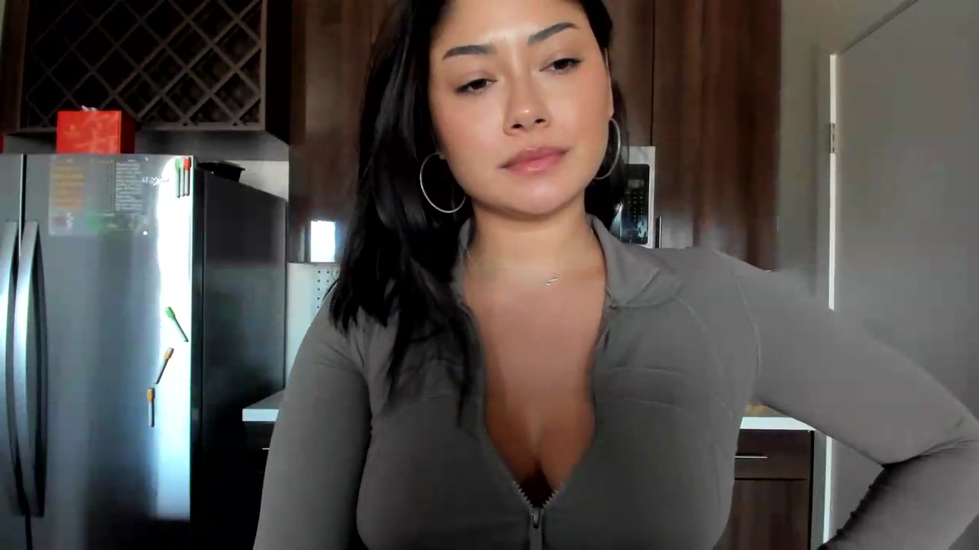 Gallery image thumbnail from YourGoddessLu's myfreecams stream on, 07/20/2026, 24:18 image 20 of 20