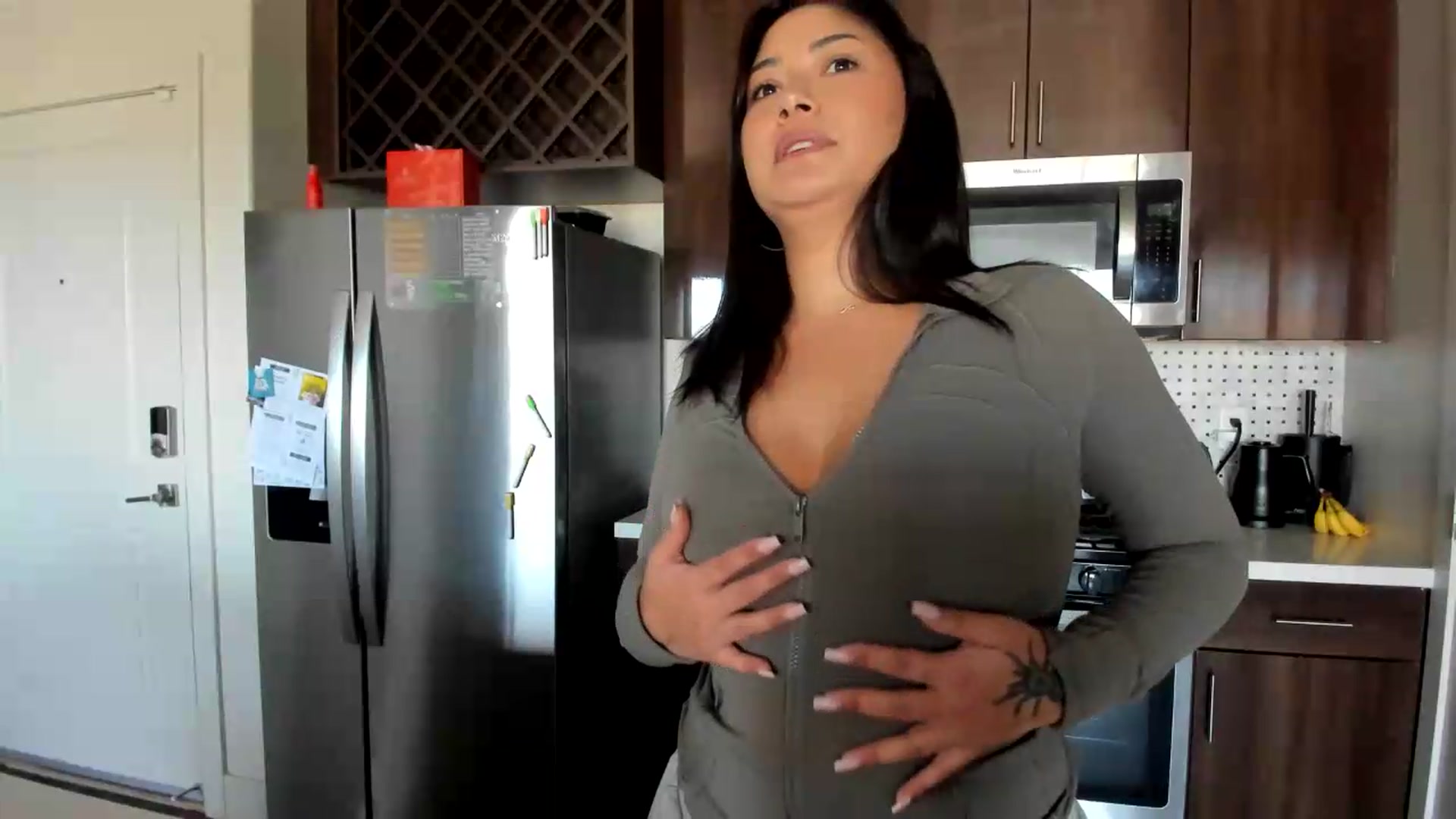 Gallery image thumbnail from YourGoddessLu's myfreecams stream on, 07/20/2026, 24:18 image 16 of 20