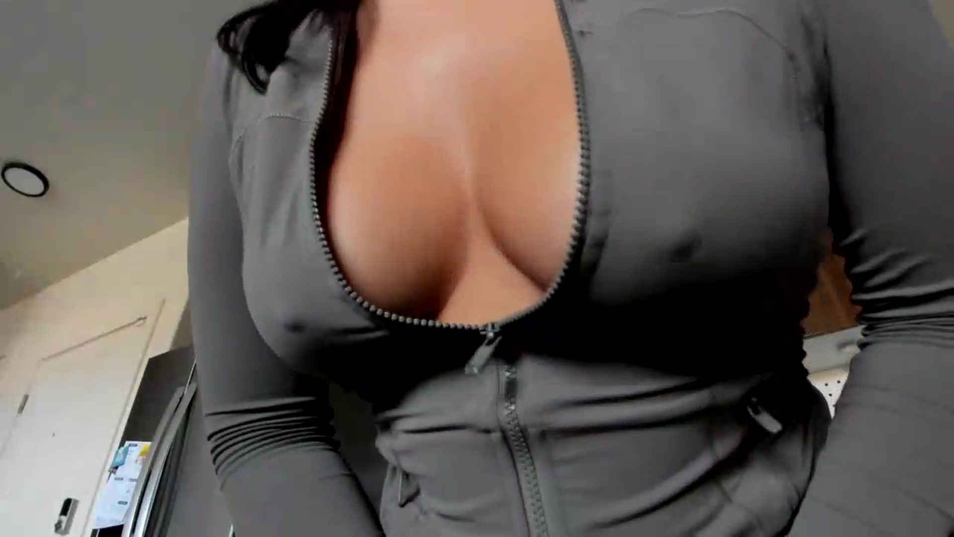 Gallery image thumbnail from YourGoddessLu's myfreecams stream on, 07/20/2026, 24:43 image 5 of 20