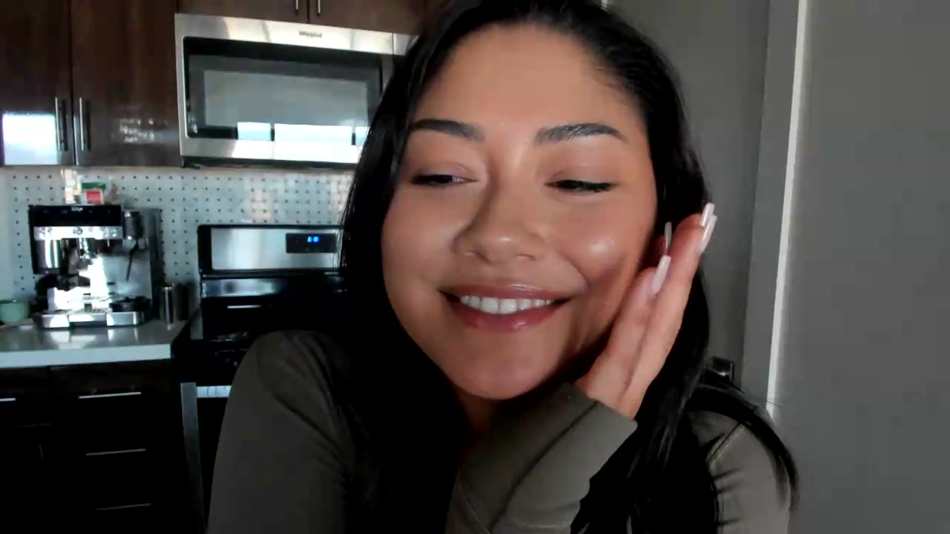 Gallery image thumbnail from YourGoddessLu's myfreecams stream on, 07/20/2026, 01:54 image 6 of 20