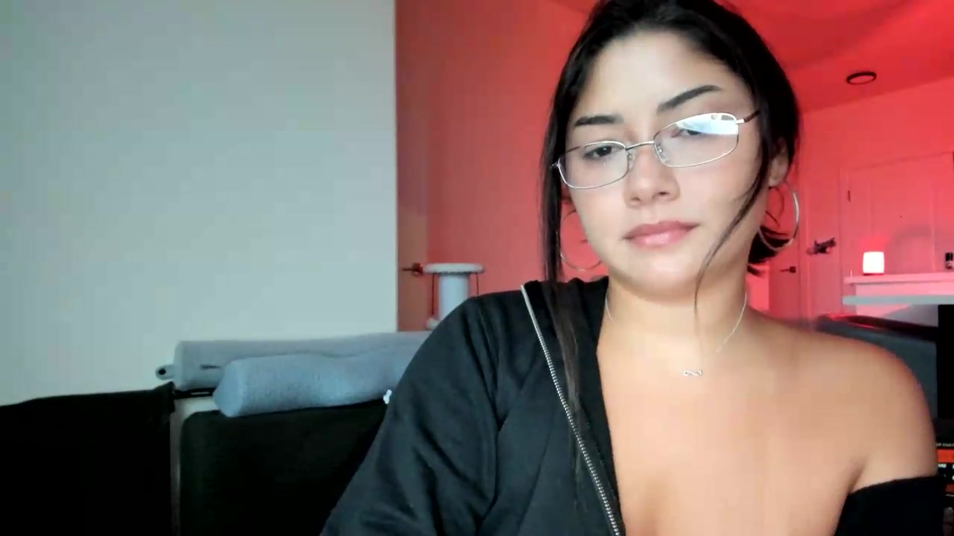 Gallery image thumbnail from YourGoddessLu's myfreecams stream on, 07/21/2026, 03:06 image 12 of 20