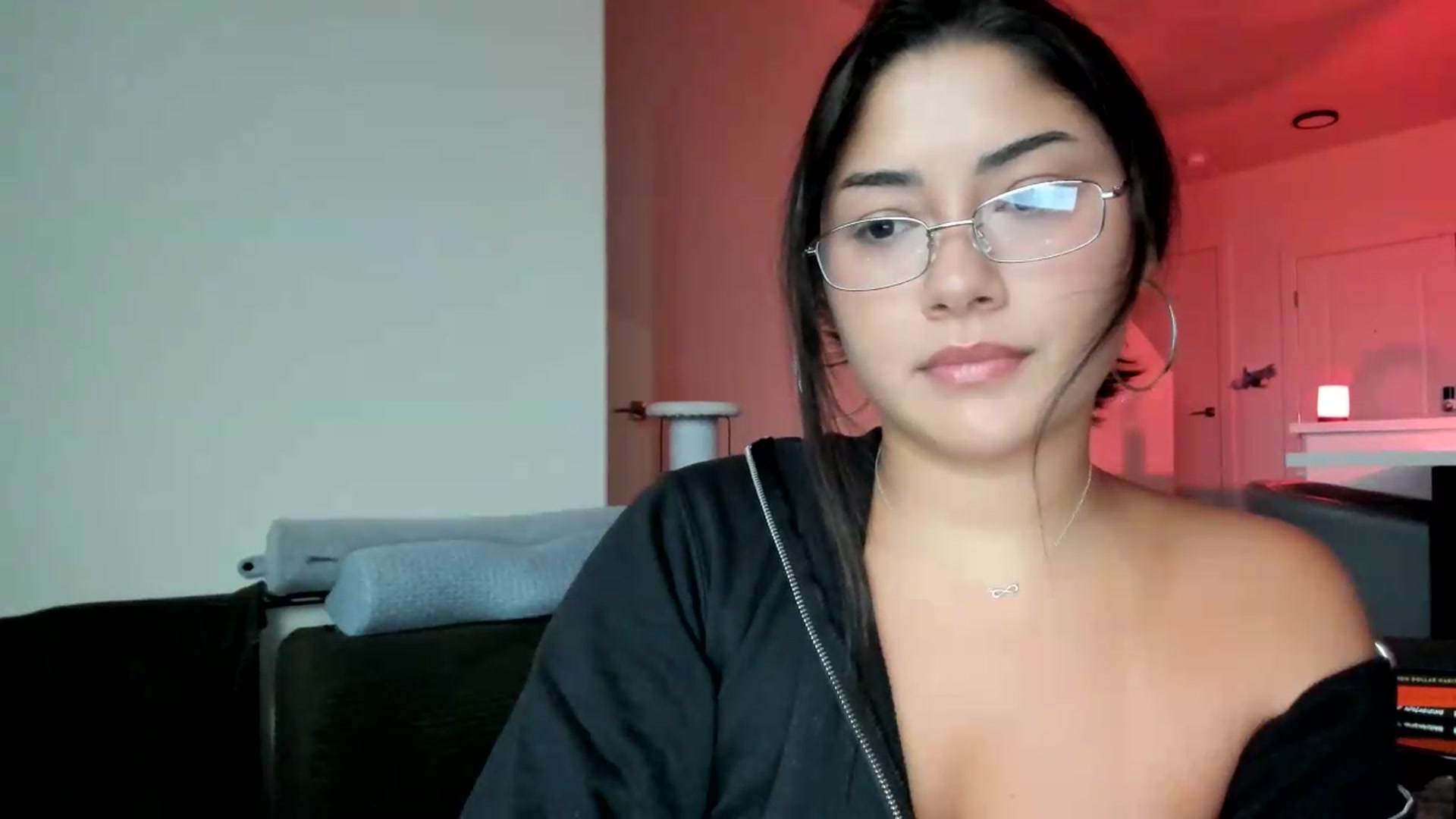 Gallery image thumbnail from YourGoddessLu's myfreecams stream on, 07/21/2026, 03:06 image 9 of 20